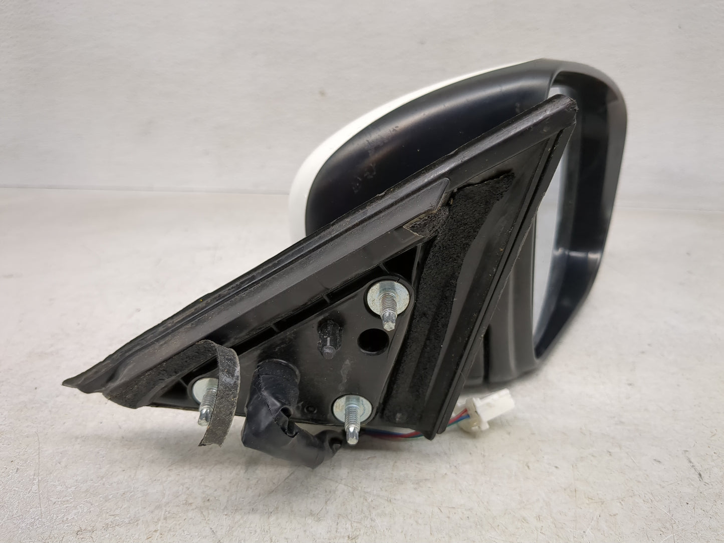2016-2017 Nissan Rogue Passenger Side View Mirror - Right Door Mirror OEM Used - Oemusedautoparts1.com