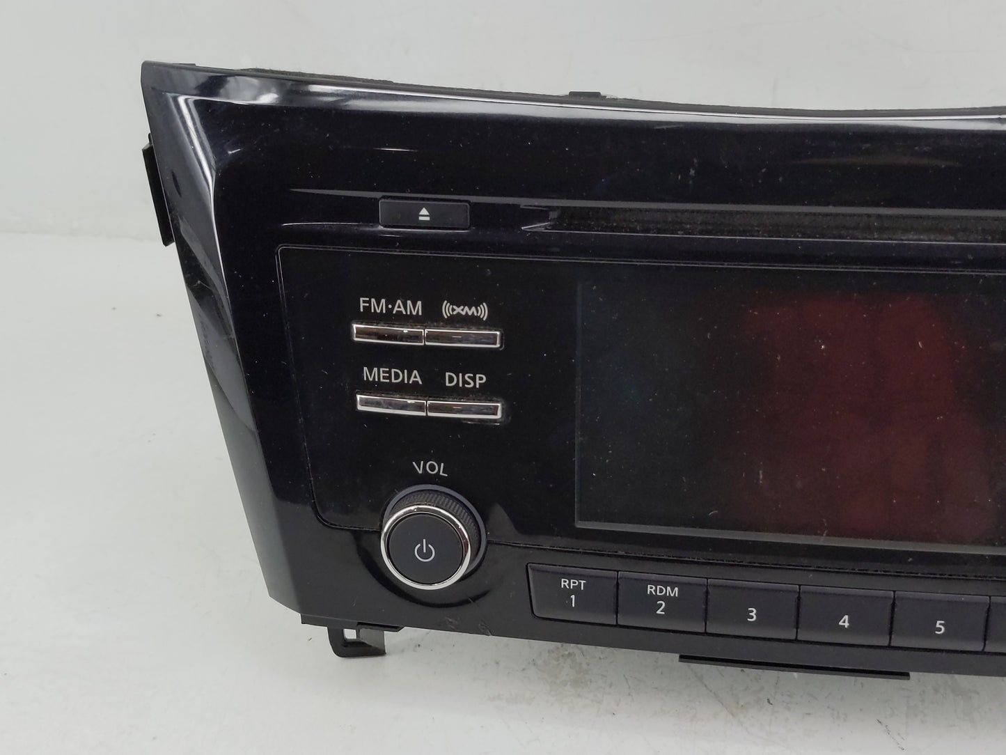 2015-2016 Nissan Rogue Radio AM FM Cd Player Receiver Replacement P/N:28185 9TB0A Fits Fits 2015 2016 OEM Used Auto Parts - 