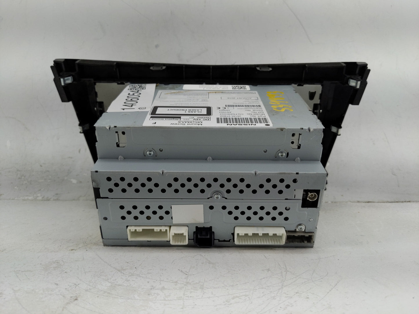 2015-2016 Nissan Rogue Radio AM FM Cd Player Receiver Replacement P/N:28185 9TB0A Fits Fits 2015 2016 OEM Used Auto Parts - 