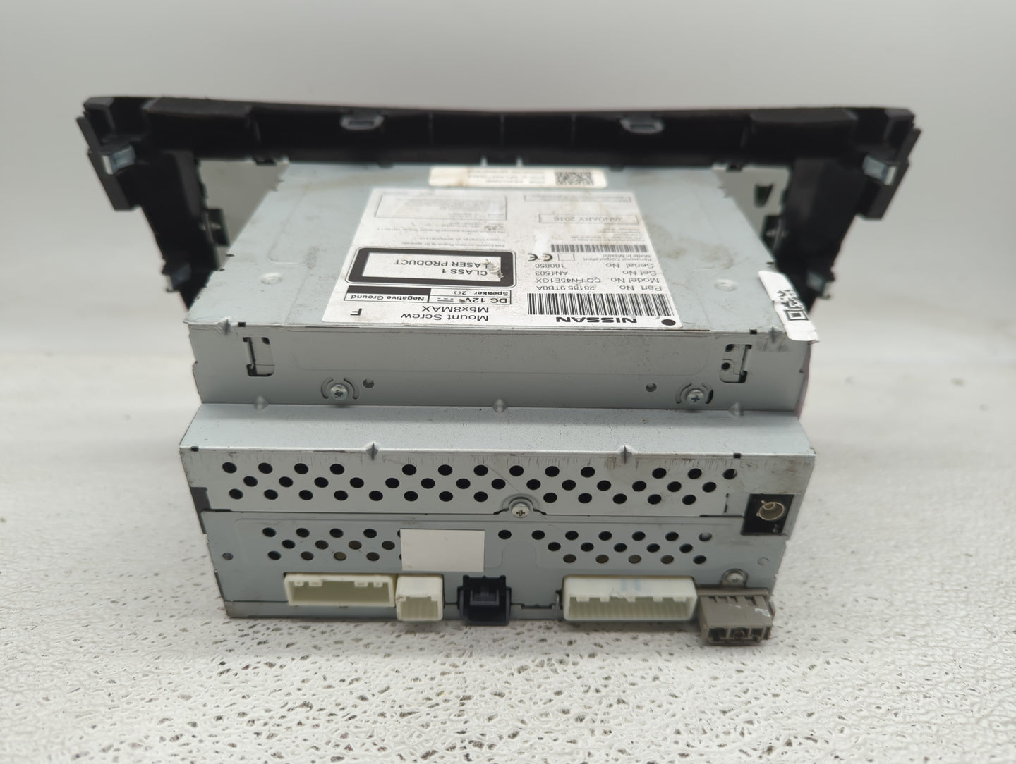 2015-2016 Nissan Rogue Radio AM FM Cd Player Receiver Replacement P/N:28185 9TB0A Fits Fits 2015 2016 OEM Used Auto Parts - 