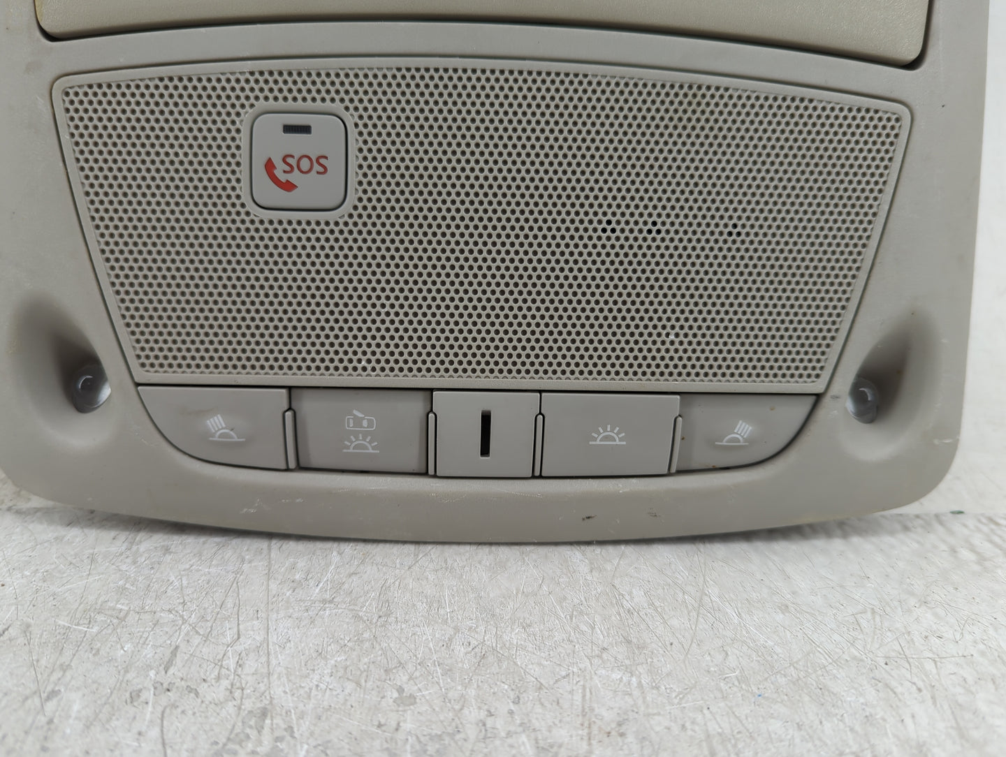 2016 Nissan Rogue Overhead Roof Console - Oemusedautoparts1.com