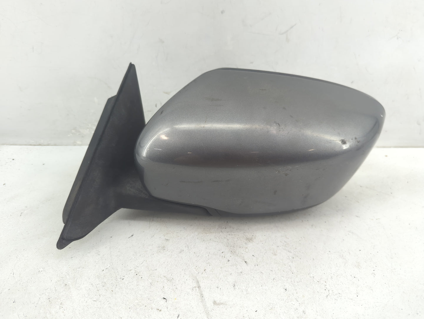 2016-2017 Nissan Rogue Driver Side View Mirror - Left Door Mirror OEM Used - Oemusedautoparts1.com