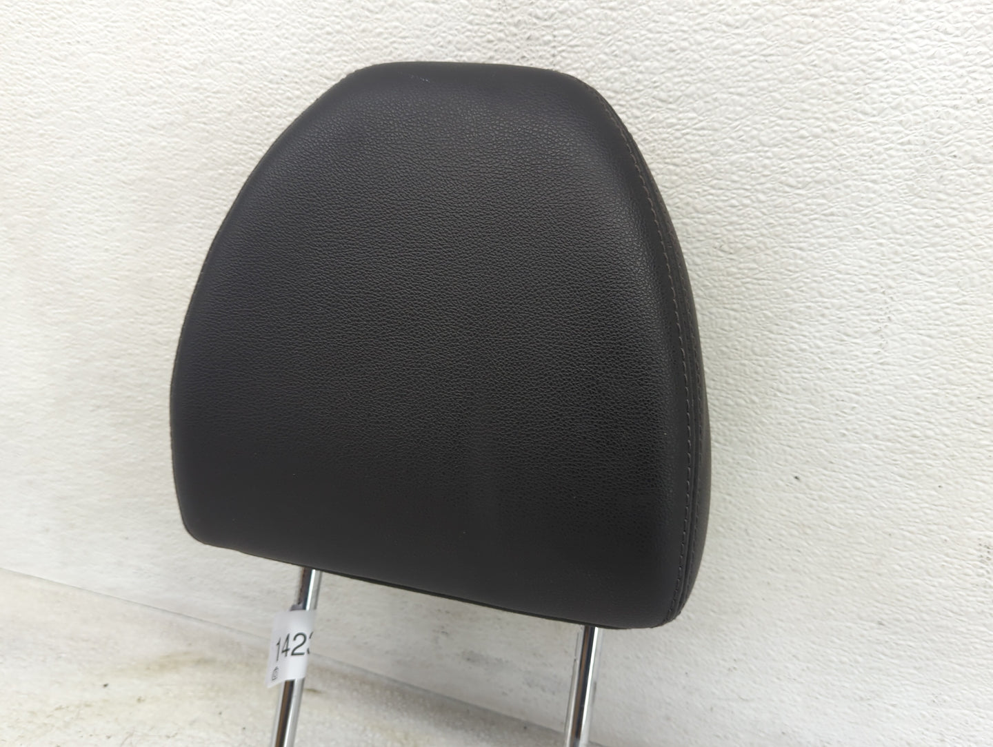 2016 Nissan Rogue Headrest Head Rest Front Driver Passenger Seat Fits OEM Used Auto Parts - Oemusedautoparts1.com