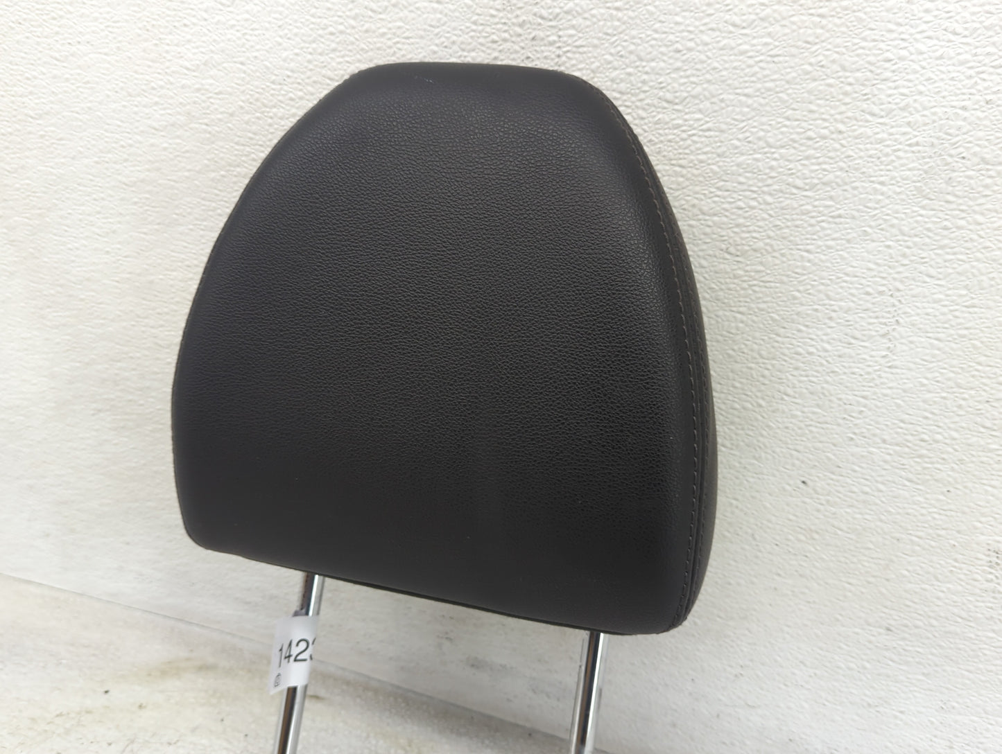 2016 Nissan Rogue Headrest Head Rest Front Driver Passenger Seat Fits OEM Used Auto Parts - Oemusedautoparts1.com