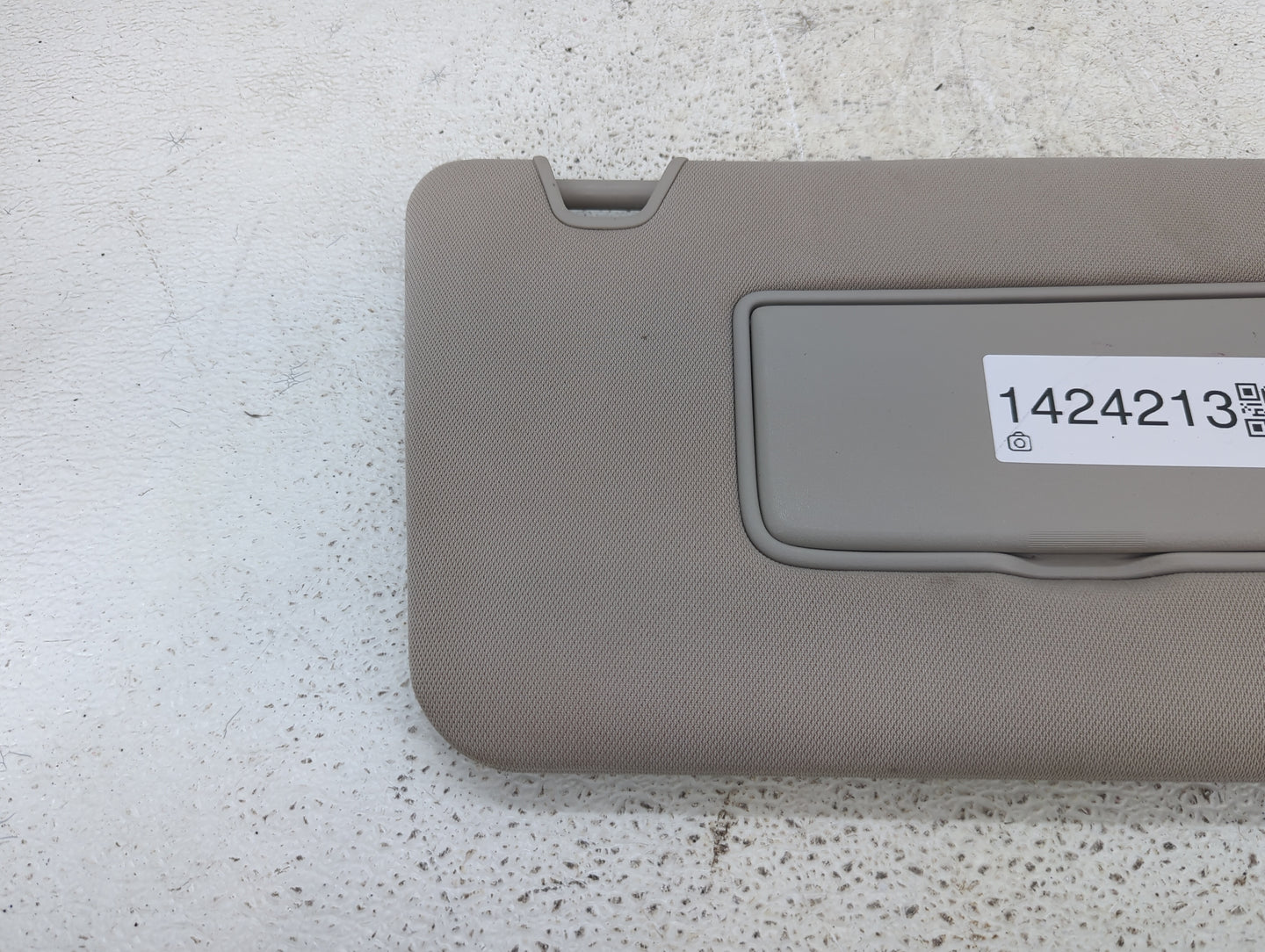 2014-2017 Nissan Rogue Sun Visor Shade Replacement Passenger Right Mirror Fits Fits 2014 2015 2016 2017 OEM Used Auto Parts 
