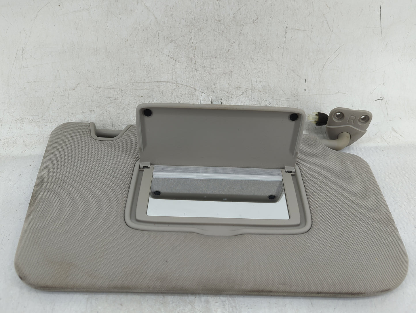 2014-2017 Nissan Rogue Sun Visor Shade Replacement Passenger Right Mirror Fits Fits 2014 2015 2016 2017 OEM Used Auto Parts 