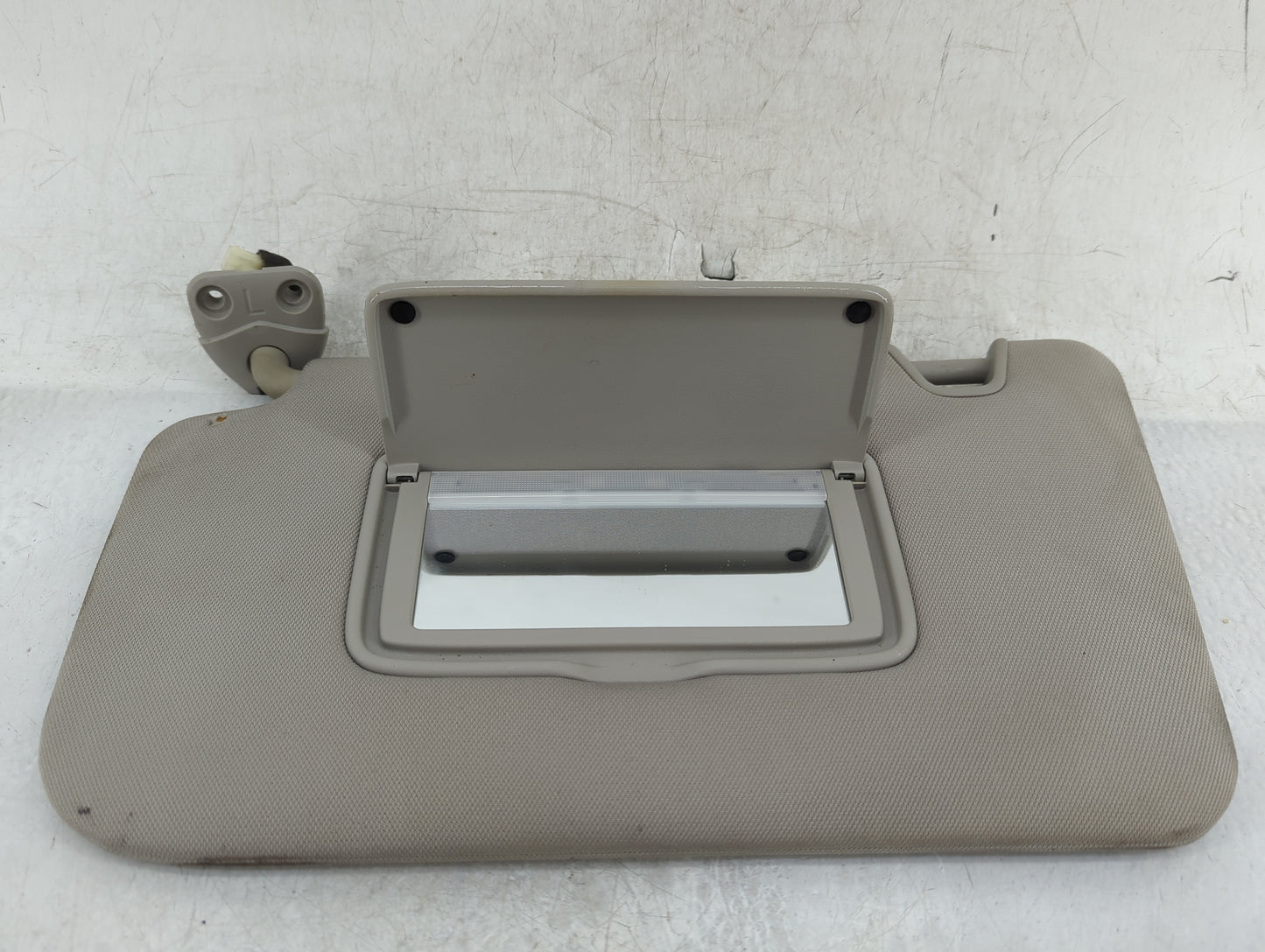 2014-2017 Nissan Rogue Sun Visor Shade Replacement Passenger Right Mirror Fits Fits 2014 2015 2016 2017 OEM Used Auto Parts 