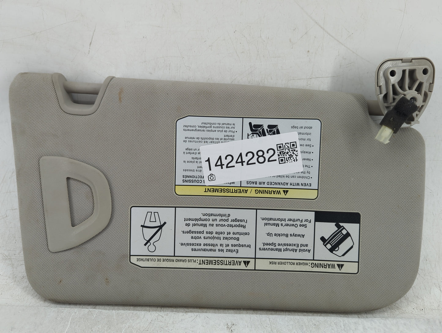 2014-2017 Nissan Rogue Sun Visor Shade Replacement Driver Left Mirror Fits Fits 2014 2015 2016 2017 OEM Used Auto Parts - Oe