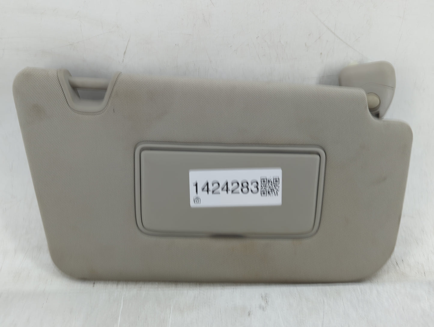 2014-2017 Nissan Rogue Sun Visor Shade Replacement Passenger Right Mirror Fits Fits 2014 2015 2016 2017 OEM Used Auto Parts 
