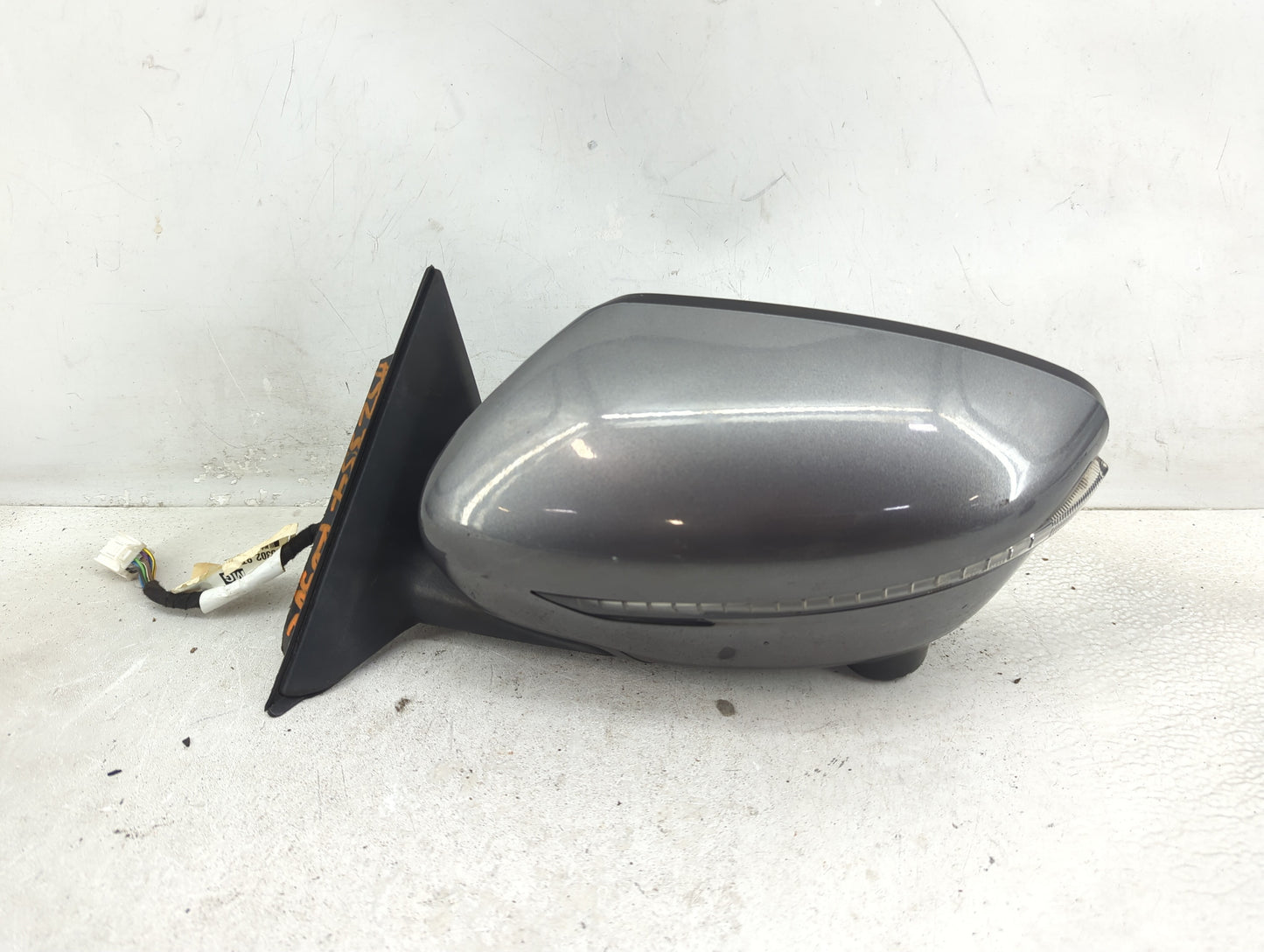 2014-2016 Nissan Rogue Driver Side View Mirror - Left Door Mirror OEM Used - Oemusedautoparts1.com