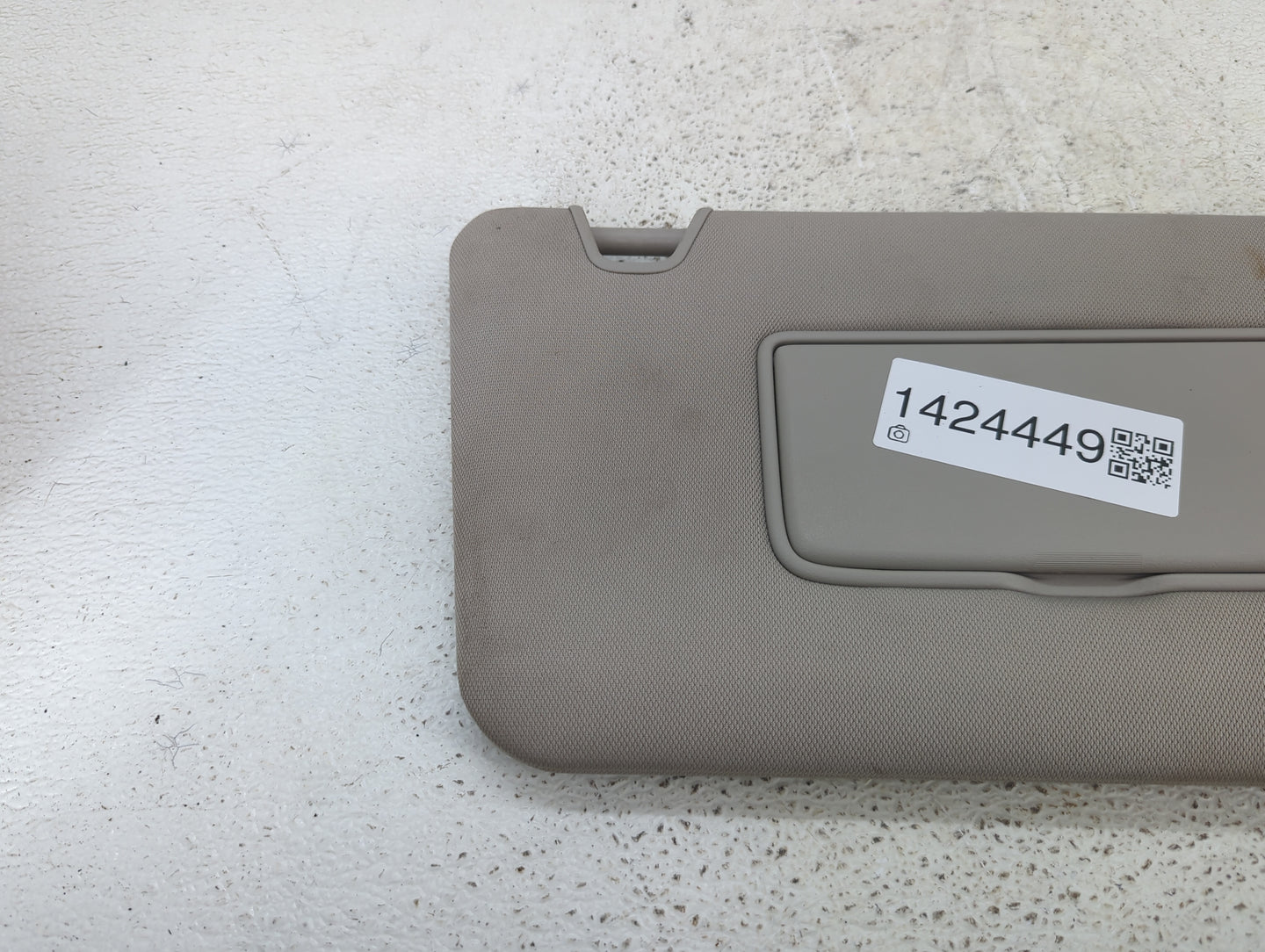 2014-2017 Nissan Rogue Sun Visor Shade Replacement Passenger Right Mirror Fits Fits 2014 2015 2016 2017 OEM Used Auto Parts 