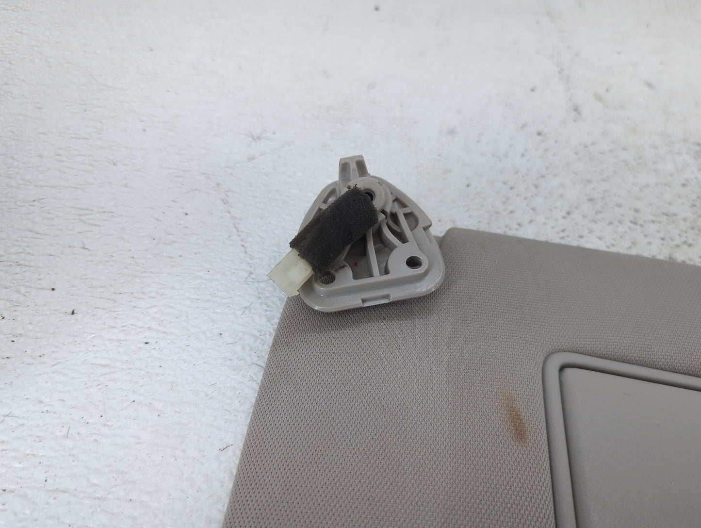 2014-2017 Nissan Rogue Sun Visor Shade Replacement Driver Left Mirror Fits Fits 2014 2015 2016 2017 OEM Used Auto Parts - Oe