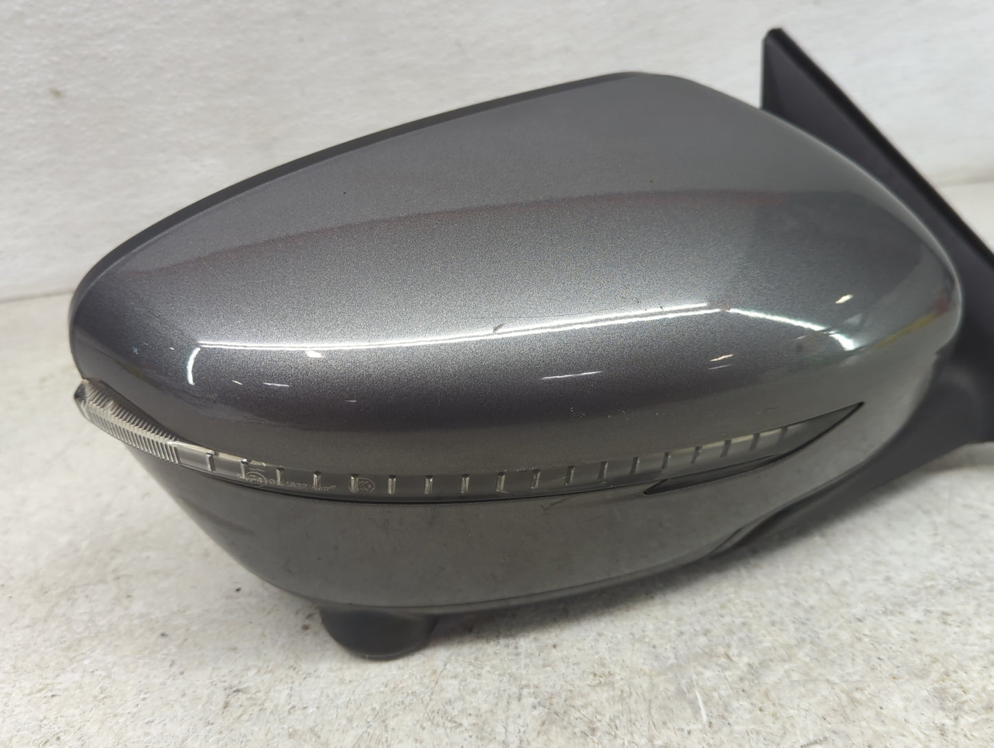 2017-2020 Nissan Rogue Driver Left Side View Power Door Mirror - Oemusedautoparts1.com