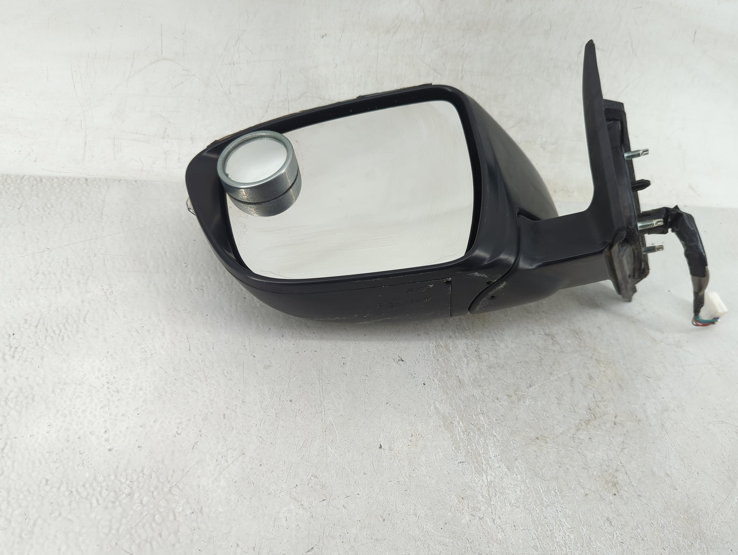 2016 Nissan Rogue Driver Side View Mirror - Left Door Mirror OEM Used - Oemusedautoparts1.com