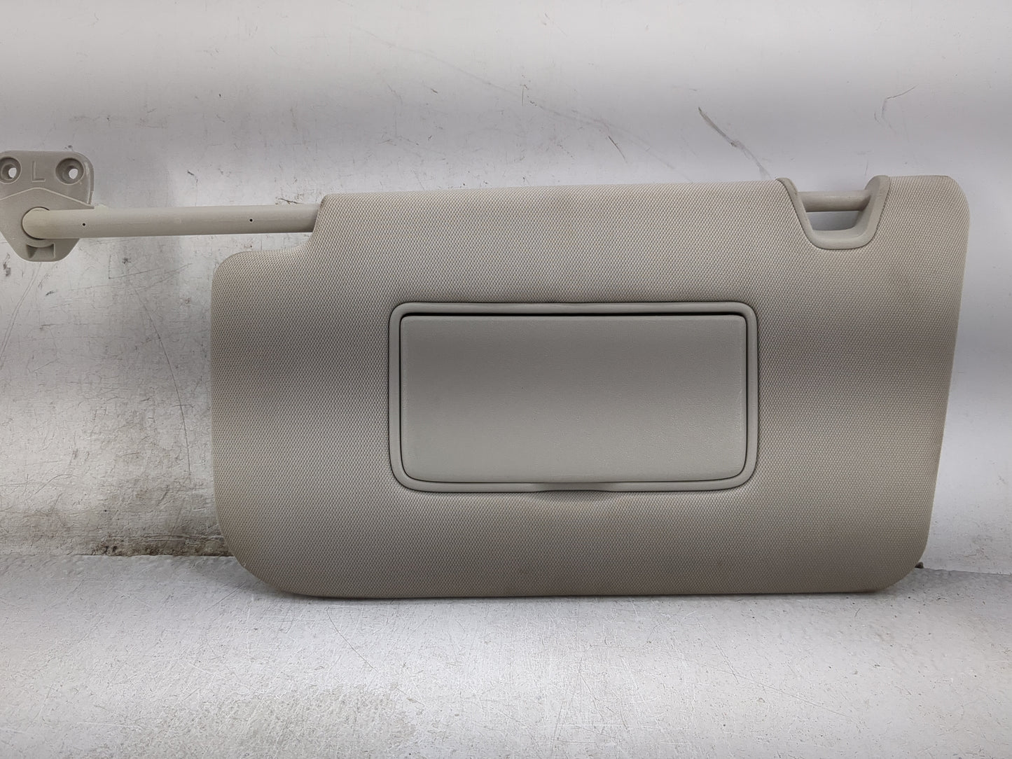 2014-2017 Nissan Rogue Sun Visor Shade Replacement Driver Left Mirror Fits Fits 2014 2015 2016 2017 OEM Used Auto Parts - Oe