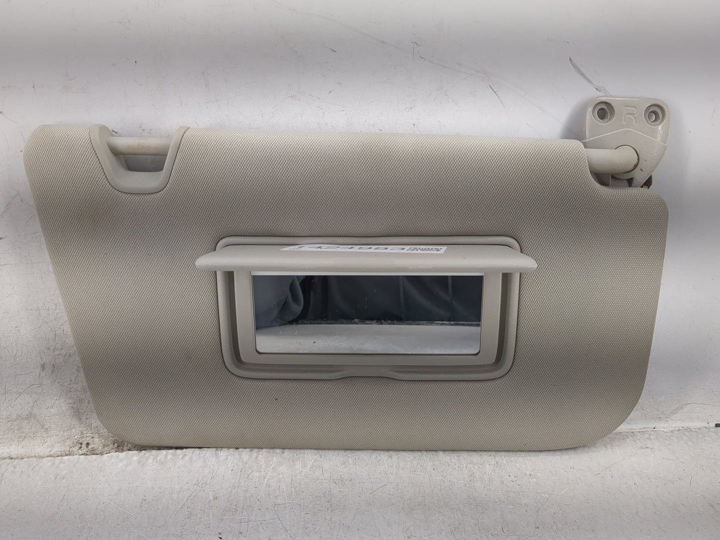2014-2017 Nissan Rogue Sun Visor Shade Replacement Passenger Right Mirror Fits Fits 2014 2015 2016 2017 OEM Used Auto Parts 