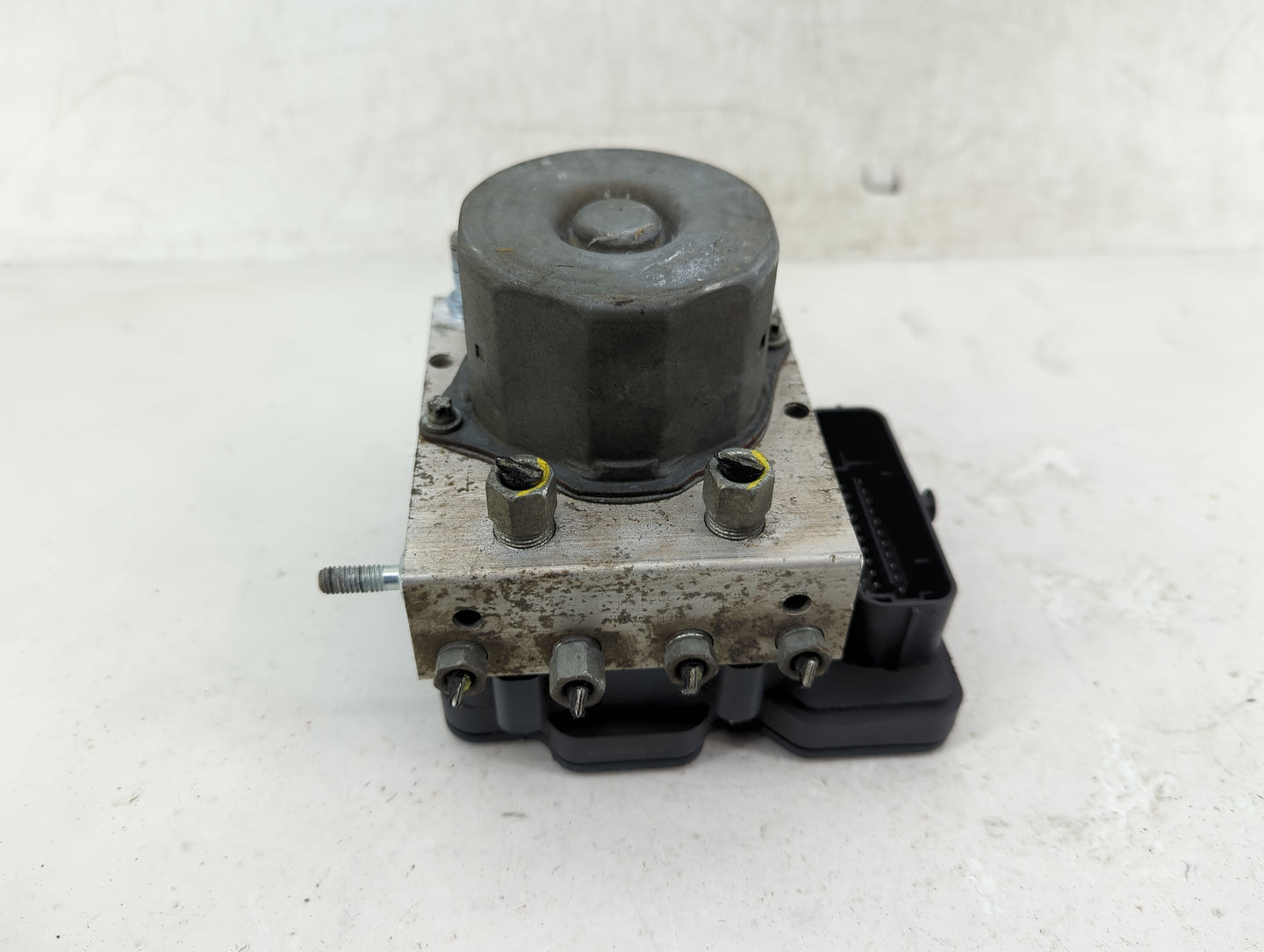 2016 Nissan Rogue ABS Pump Control Module Replacement P/N:01 02205 071 0768, 2265106527, 0265956165 Fits OEM Used Auto Parts