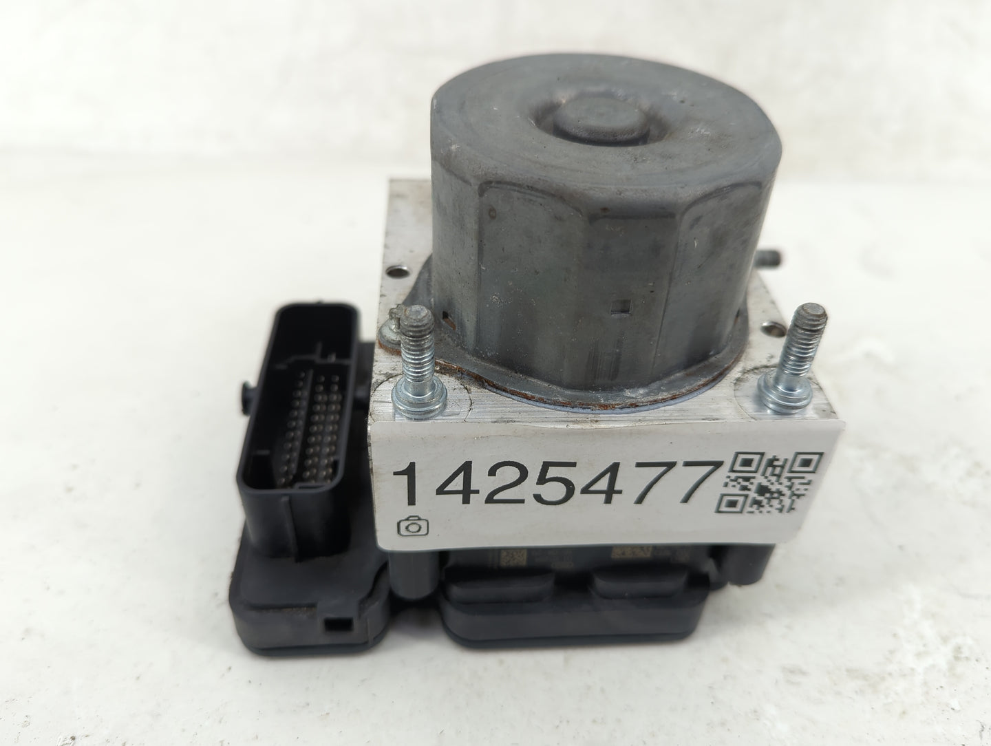 2016 Nissan Rogue ABS Pump Control Module Replacement P/N:0265956165 Fits OEM Used Auto Parts - Oemusedautoparts1.com
