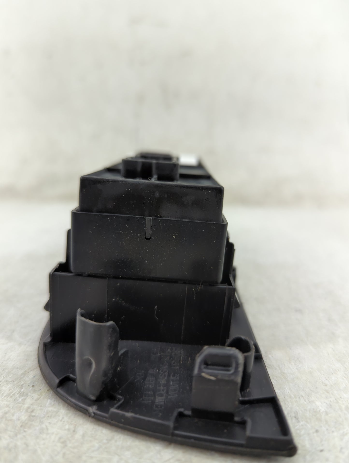 2014-2020 Nissan Rogue Master Power Window Switch Replacement Driver Side Left P/N:ET083F NK1 Fits OEM Used Auto Parts - Oem