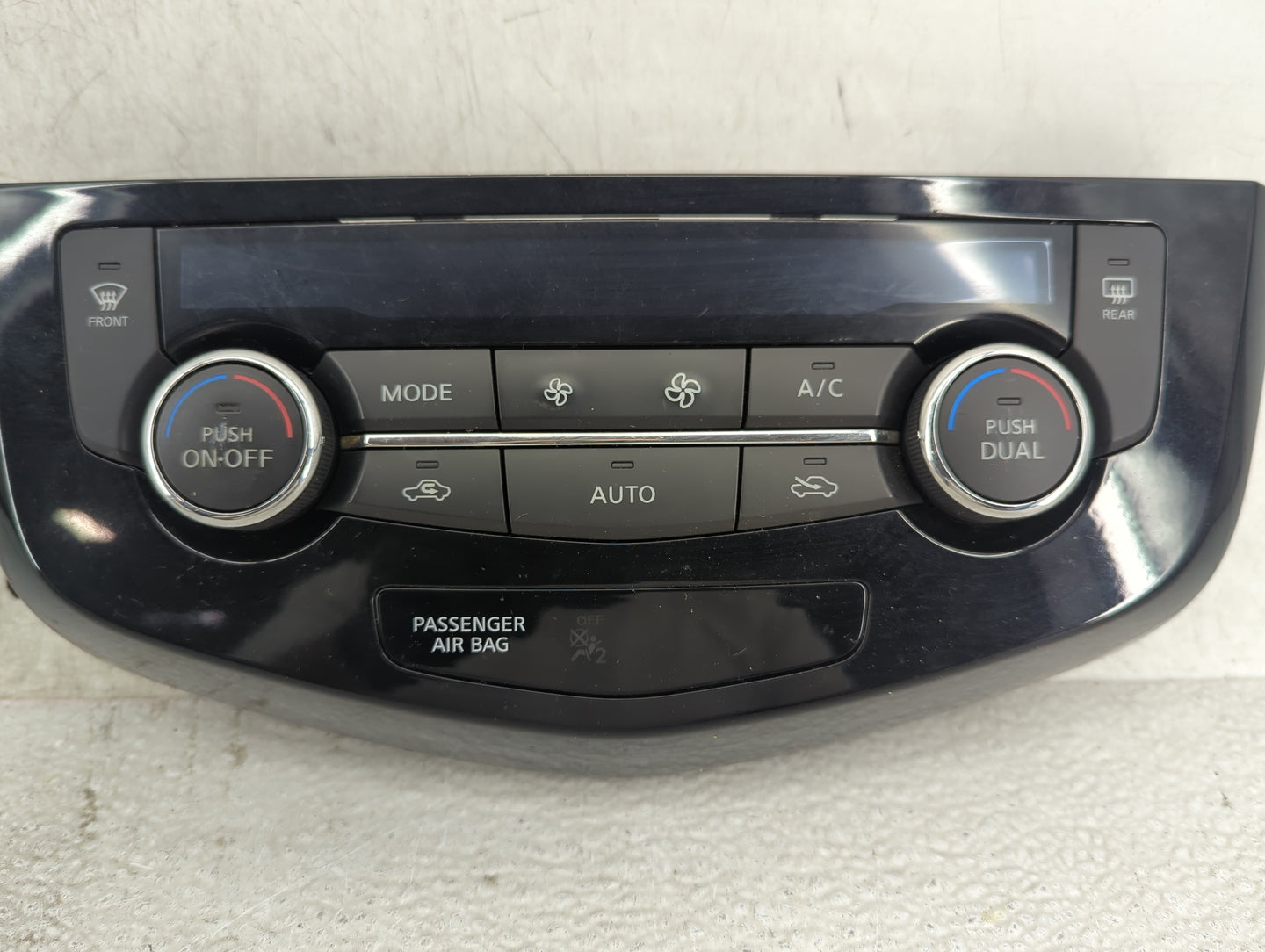 2014-2016 Nissan Rogue Climate Control Module Temperature AC/Heater Replacement P/N:27500 4BA0A Fits Fits 2014 2015 2016 OEM