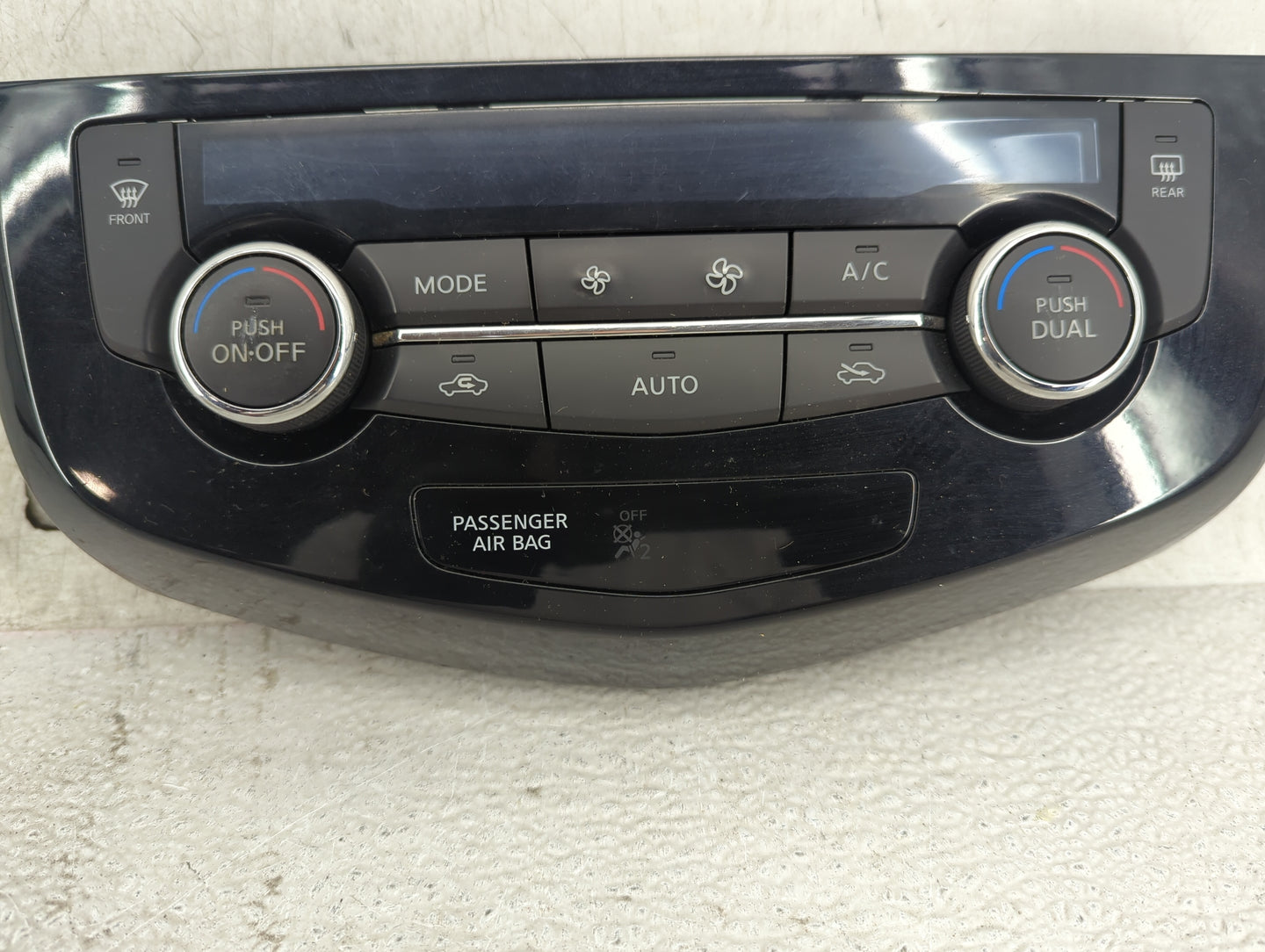 2014-2016 Nissan Rogue Climate Control Module Temperature AC/Heater Replacement P/N:27500 4BA0A Fits Fits 2014 2015 2016 OEM