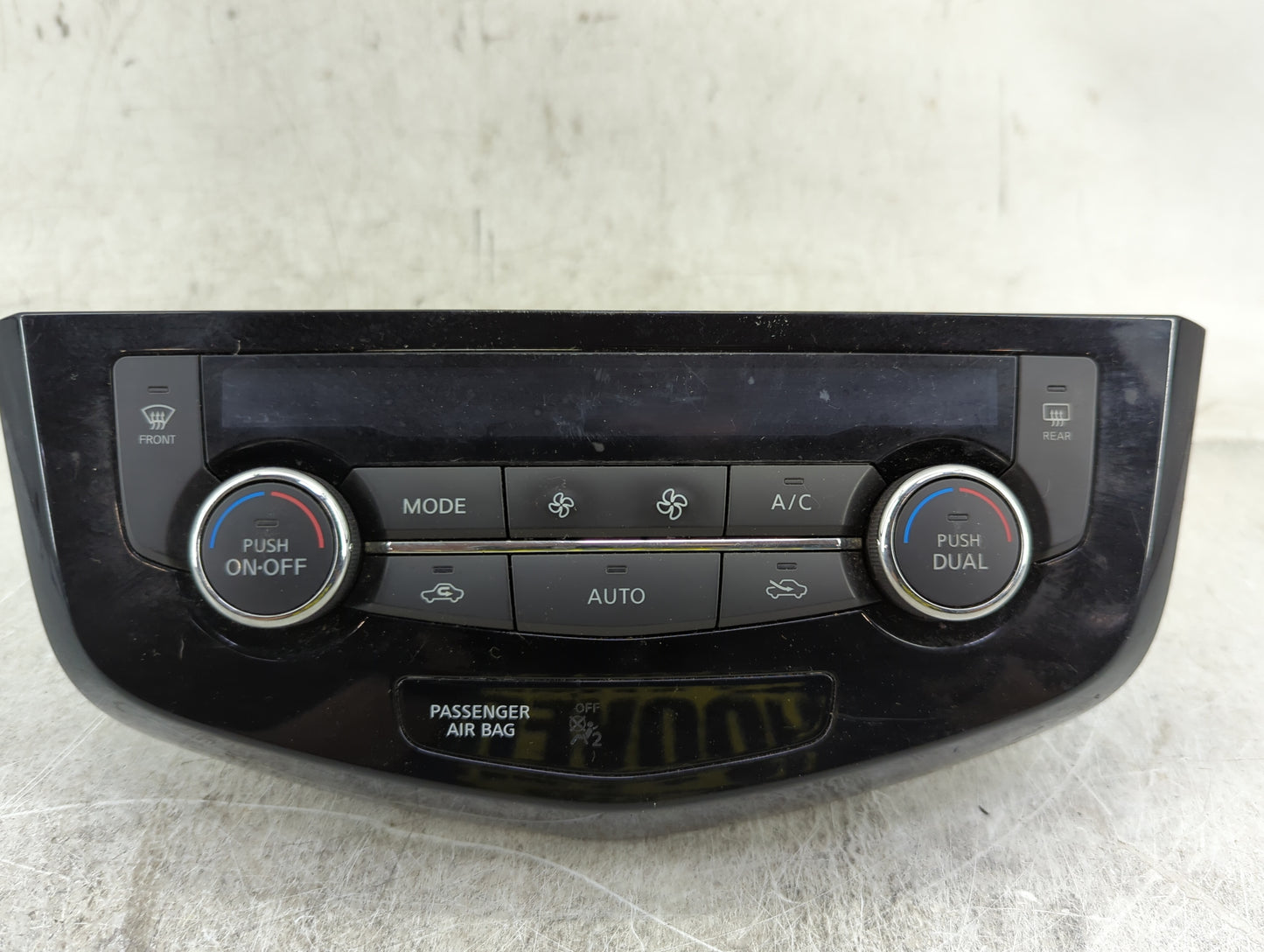 2014-2016 Nissan Rogue Climate Control Module Temperature AC/Heater Replacement P/N:27500 4BA0A Fits Fits 2014 2015 2016 OEM