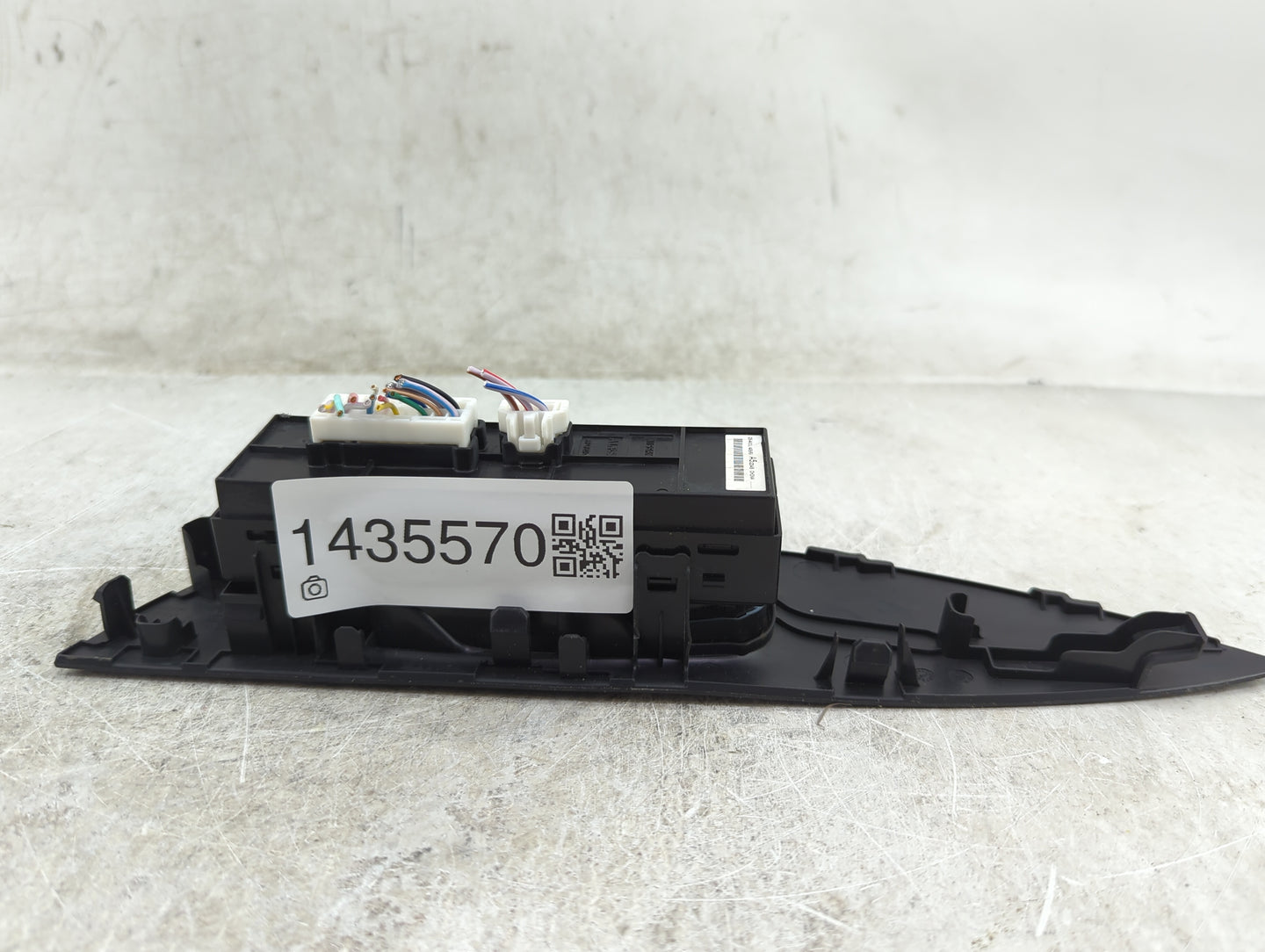 2014-2020 Nissan Rogue Master Power Window Switch Replacement Driver Side Left P/N:25401 4BA5A A5234 Fits OEM Used Auto Part