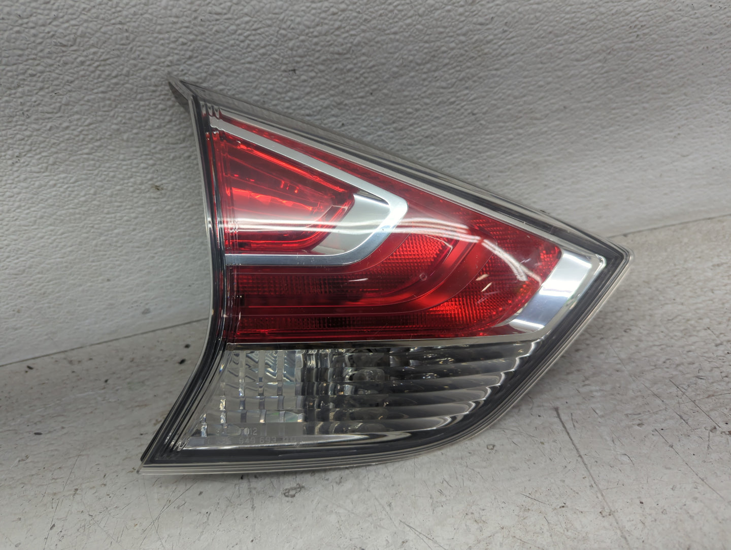 2014-2016 Nissan Rogue Tail Light Assembly Driver Left OEM Fits Fits 2014 2015 2016 OEM Used Auto Parts - Oemusedautoparts1.