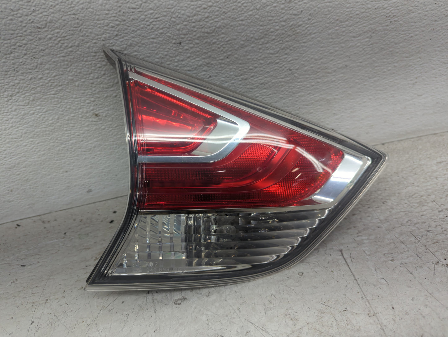 2014-2016 Nissan Rogue Tail Light Assembly Driver Left OEM Fits Fits 2014 2015 2016 OEM Used Auto Parts - Oemusedautoparts1.