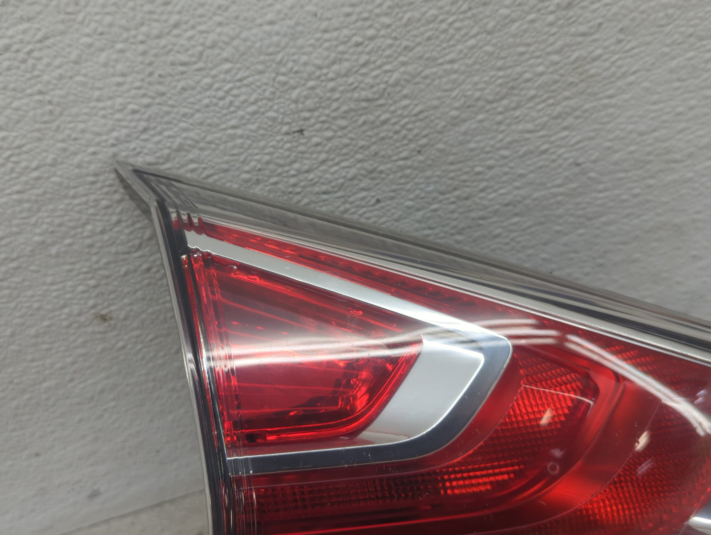 2014-2016 Nissan Rogue Tail Light Assembly Driver Left OEM Fits Fits 2014 2015 2016 OEM Used Auto Parts - Oemusedautoparts1.