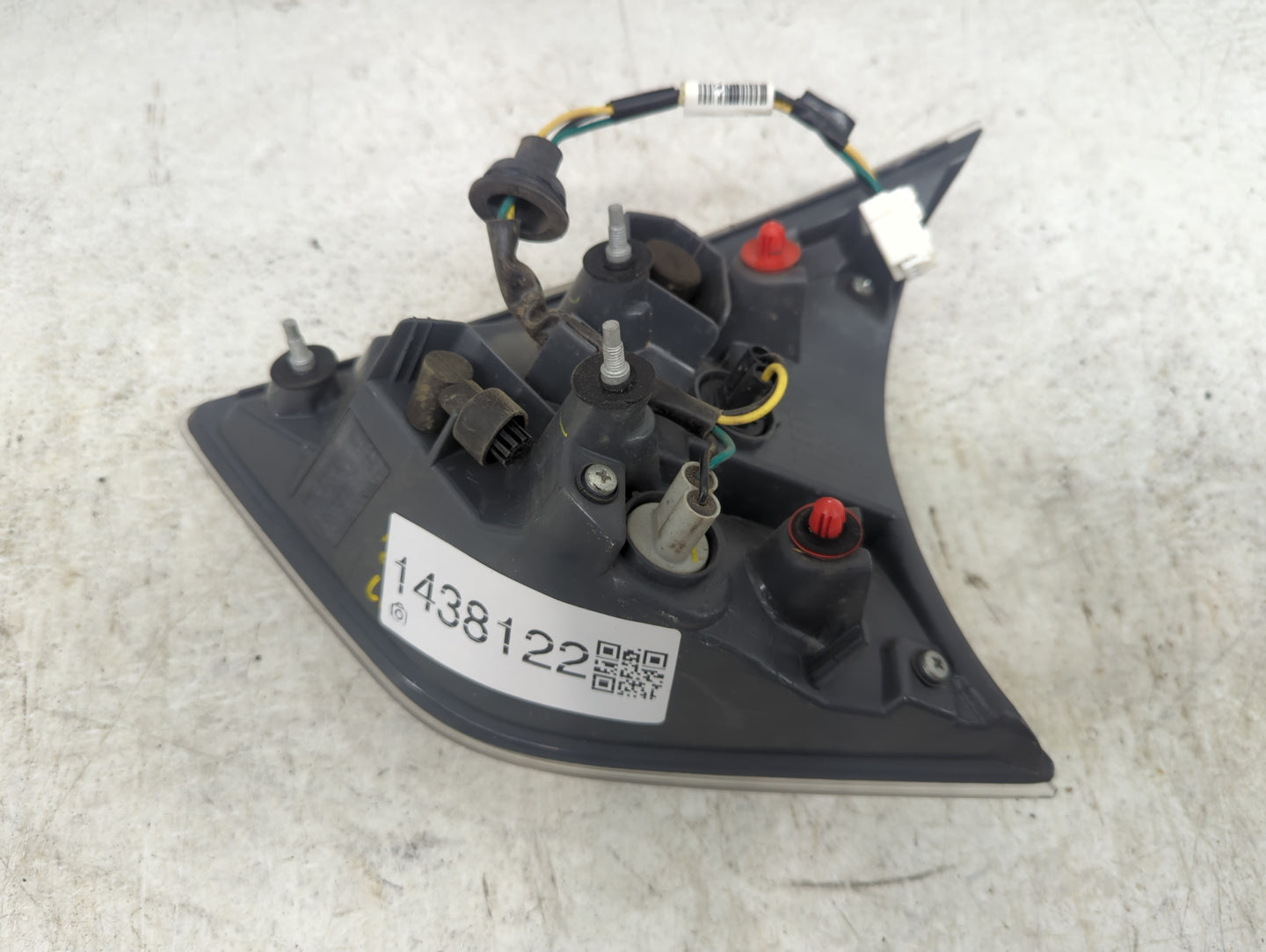 2014-2016 Nissan Rogue Tail Light Assembly Driver Left OEM Fits Fits 2014 2015 2016 OEM Used Auto Parts - Oemusedautoparts1.