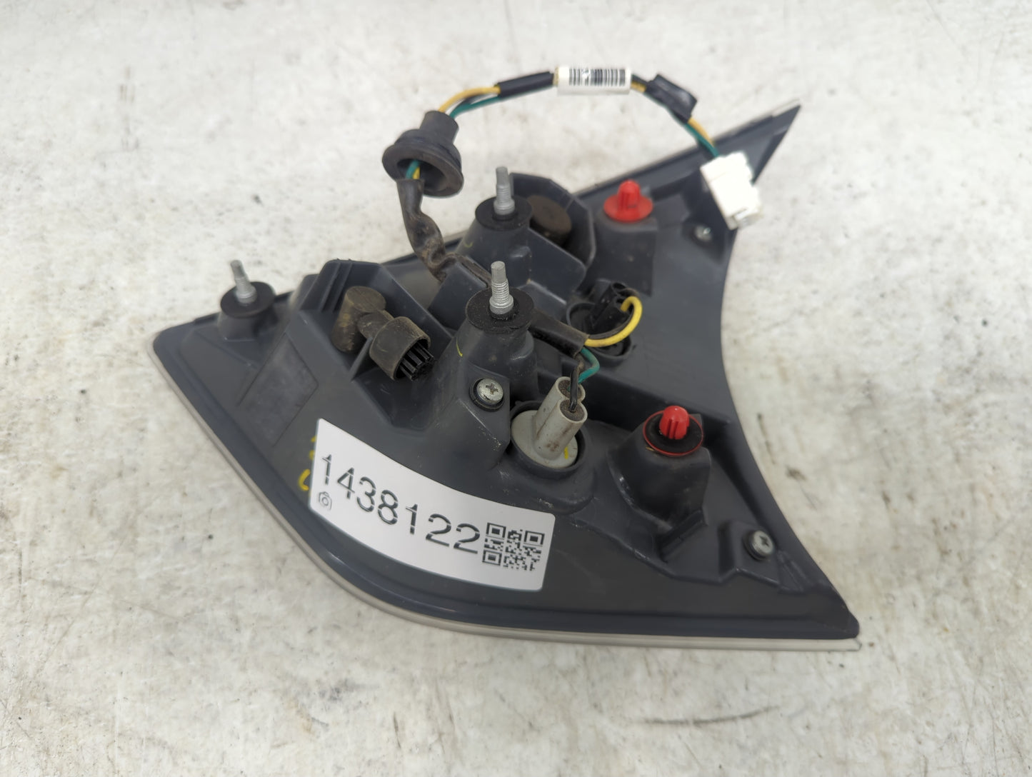 2014-2016 Nissan Rogue Tail Light Assembly Driver Left OEM Fits Fits 2014 2015 2016 OEM Used Auto Parts - Oemusedautoparts1.
