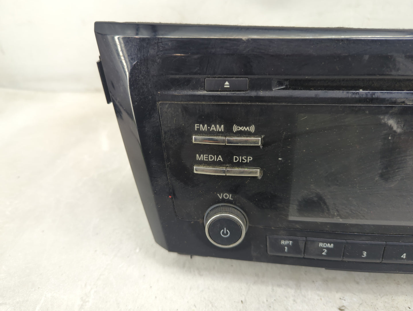 2015-2016 Nissan Rogue Radio AM FM Cd Player Receiver Replacement P/N:281859TB0A CQ-FN45E0GX Fits Fits 2015 2016 OEM Used Au