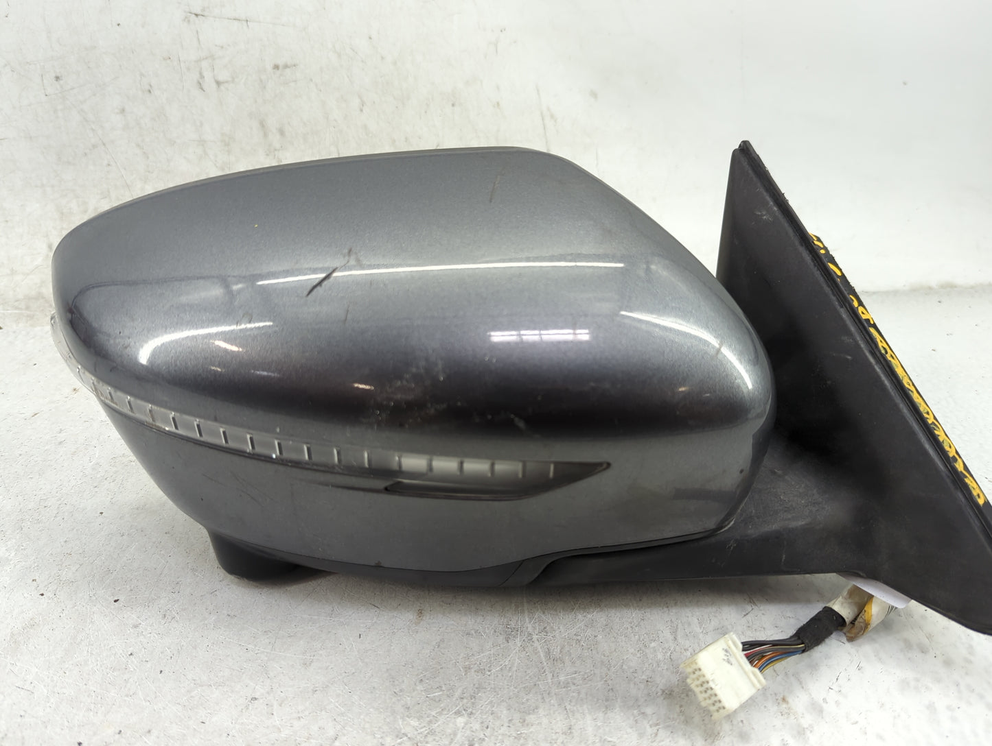 2014-2016 Nissan Rogue Passenger Side View Mirror - Right Door Mirror OEM Used - Oemusedautoparts1.com