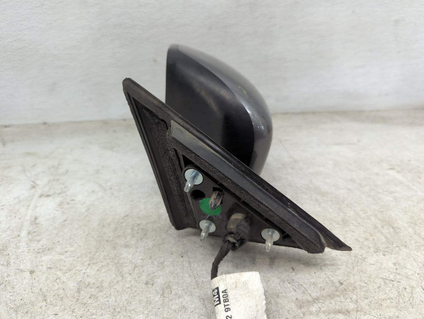 2016-2020 Nissan Rogue Driver Side View Mirror - Left Door Mirror OEM Used - Oemusedautoparts1.com
