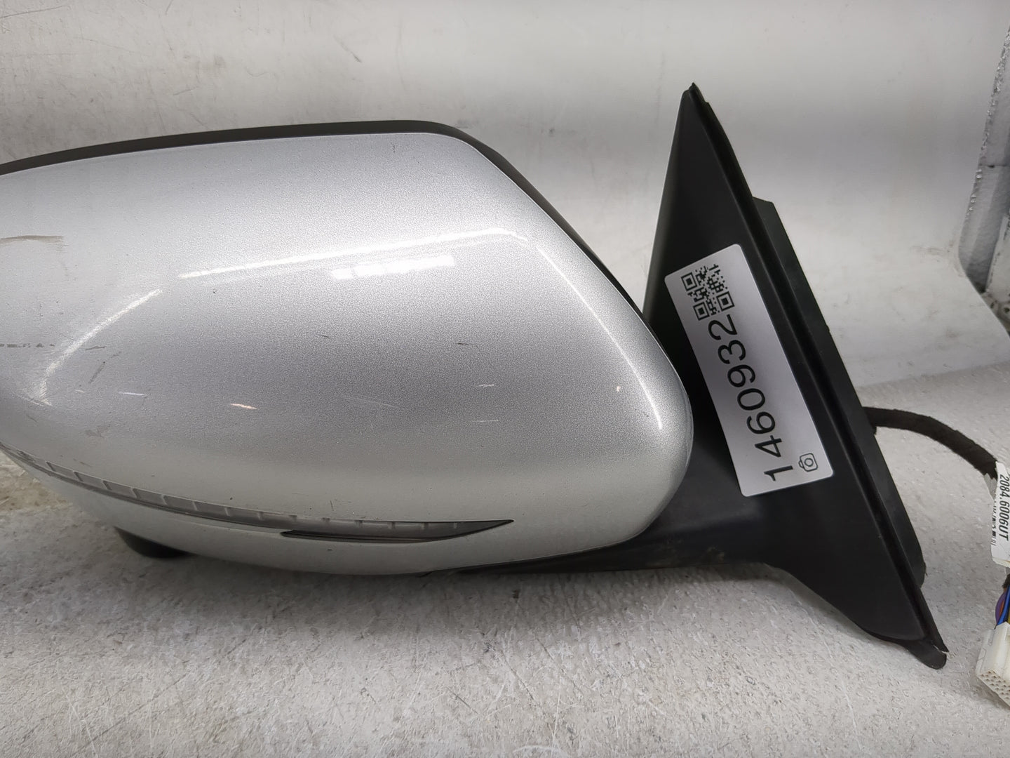 2014-2016 Nissan Rogue Passenger Side View Mirror - Right Door Mirror OEM Used - Oemusedautoparts1.com