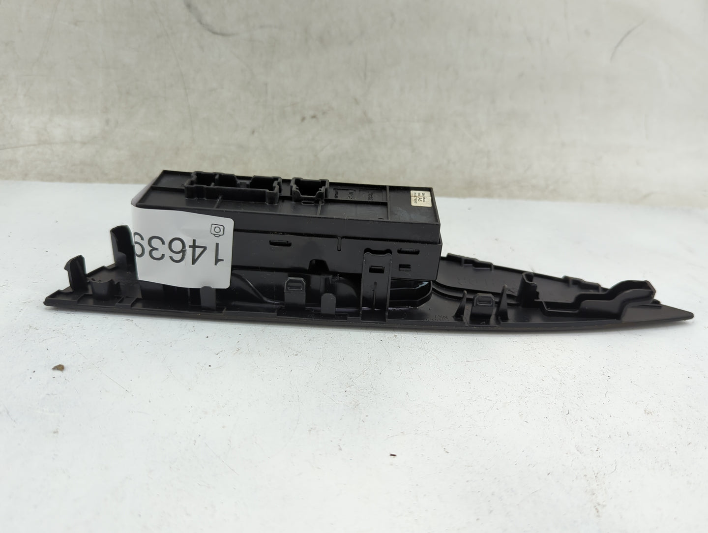 2014-2020 Nissan Rogue Master Power Window Switch Replacement Driver Side Left P/N:254014BA5A Fits OEM Used Auto Parts - Oem