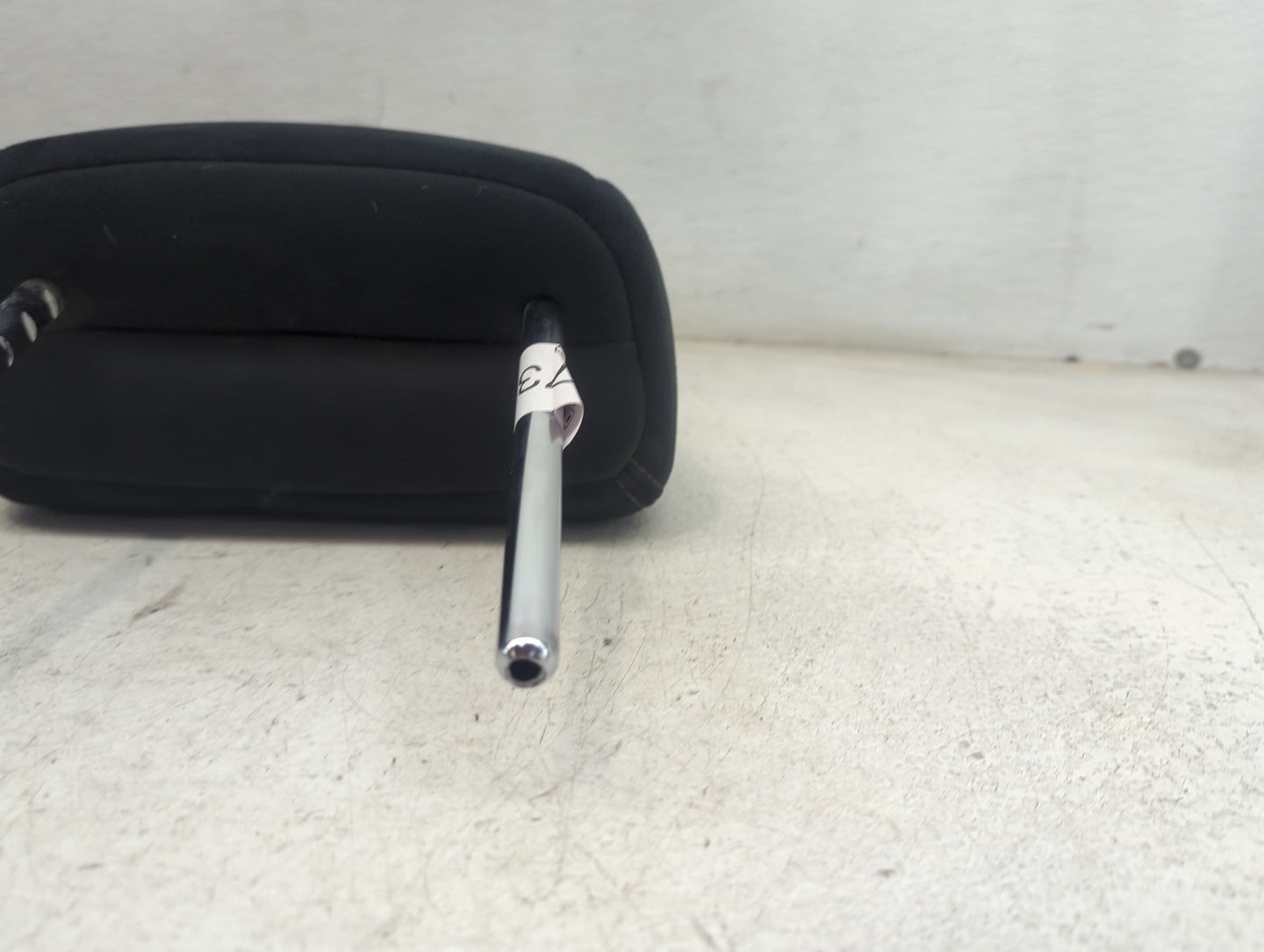 2016 Nissan Rogue Headrest Head Rest Front Driver Passenger Seat Fits OEM Used Auto Parts - Oemusedautoparts1.com