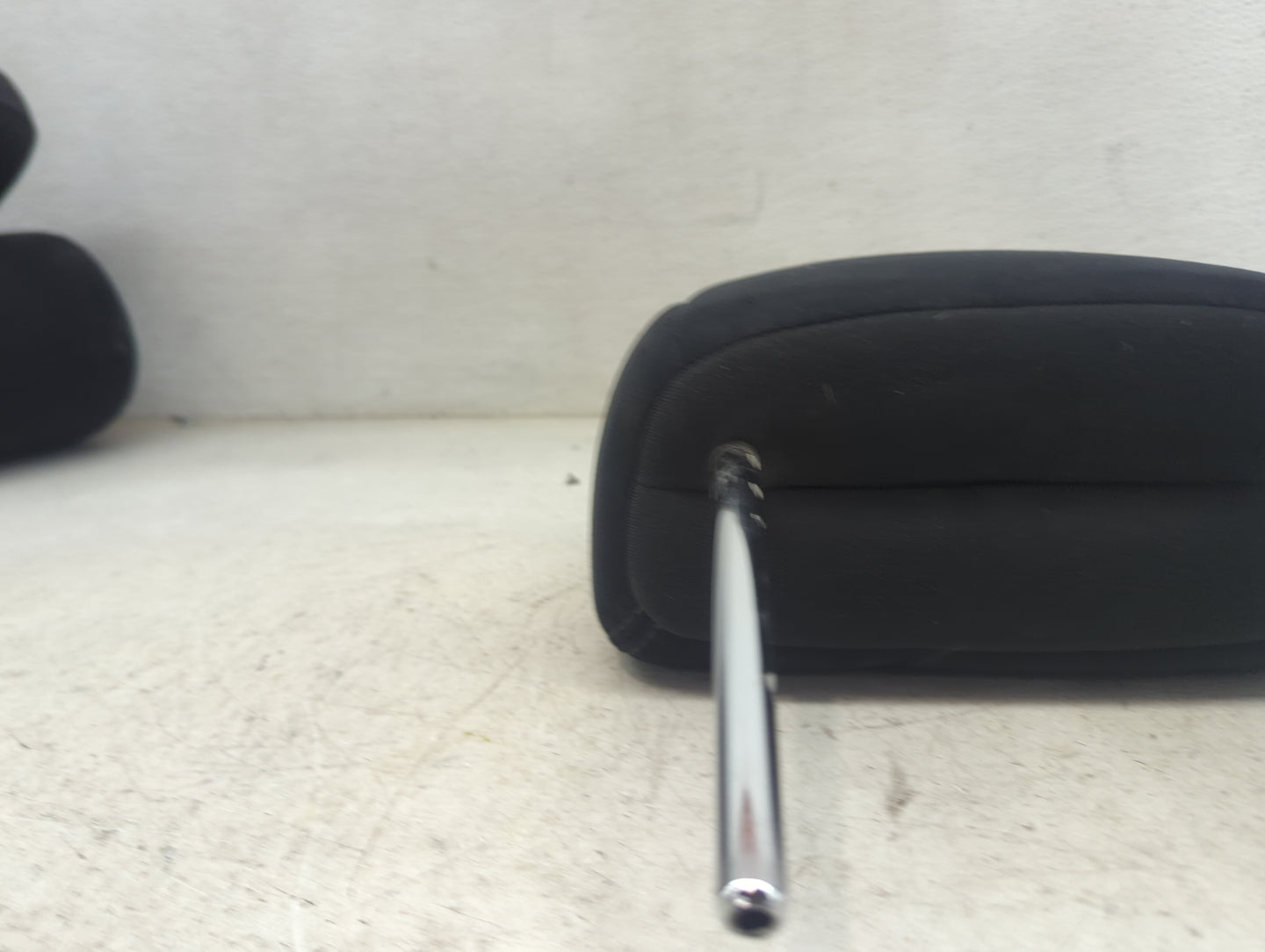 2016 Nissan Rogue Headrest Head Rest Front Driver Passenger Seat Fits OEM Used Auto Parts - Oemusedautoparts1.com