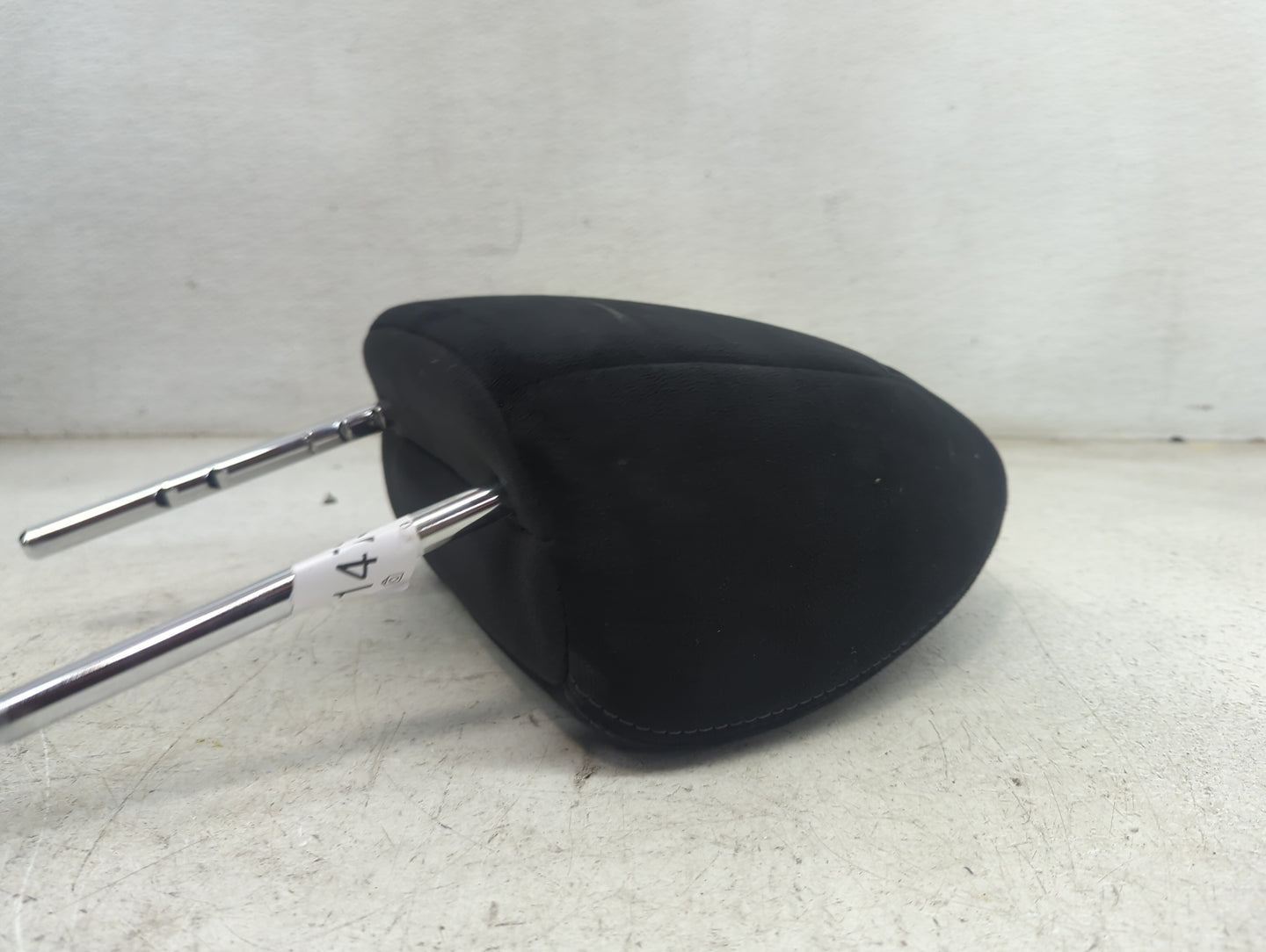 2016 Nissan Rogue Headrest Head Rest Front Driver Passenger Seat Fits OEM Used Auto Parts - Oemusedautoparts1.com