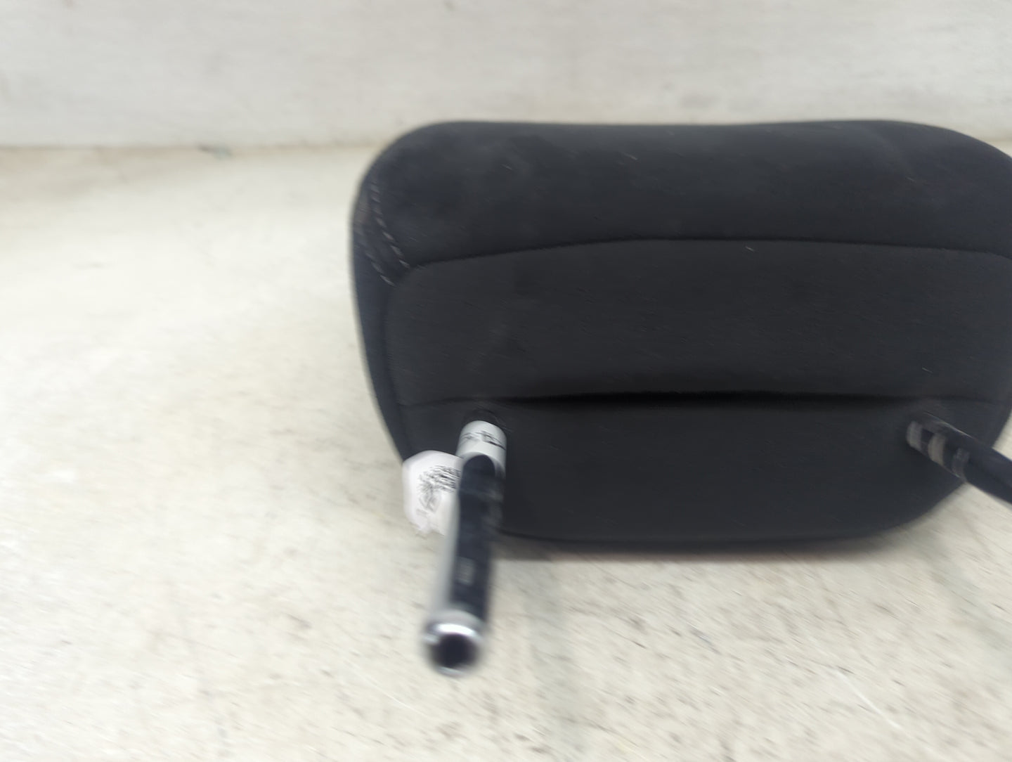 2016 Nissan Rogue Headrest Head Rest Front Driver Seat Black 1473497 - Oemusedautoparts1.com