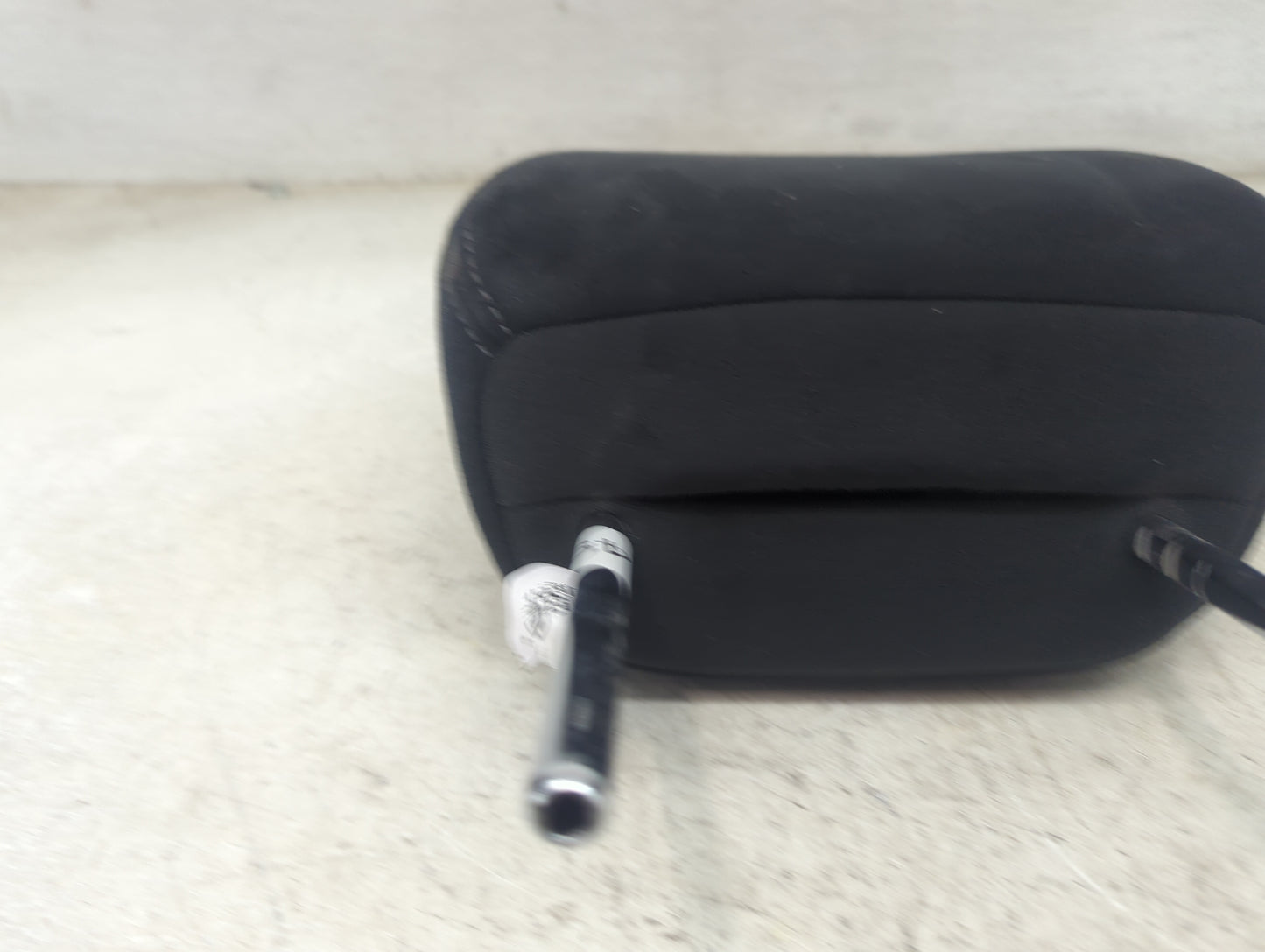 2016 Nissan Rogue Headrest Head Rest Front Driver Seat Black 1473497 - Oemusedautoparts1.com