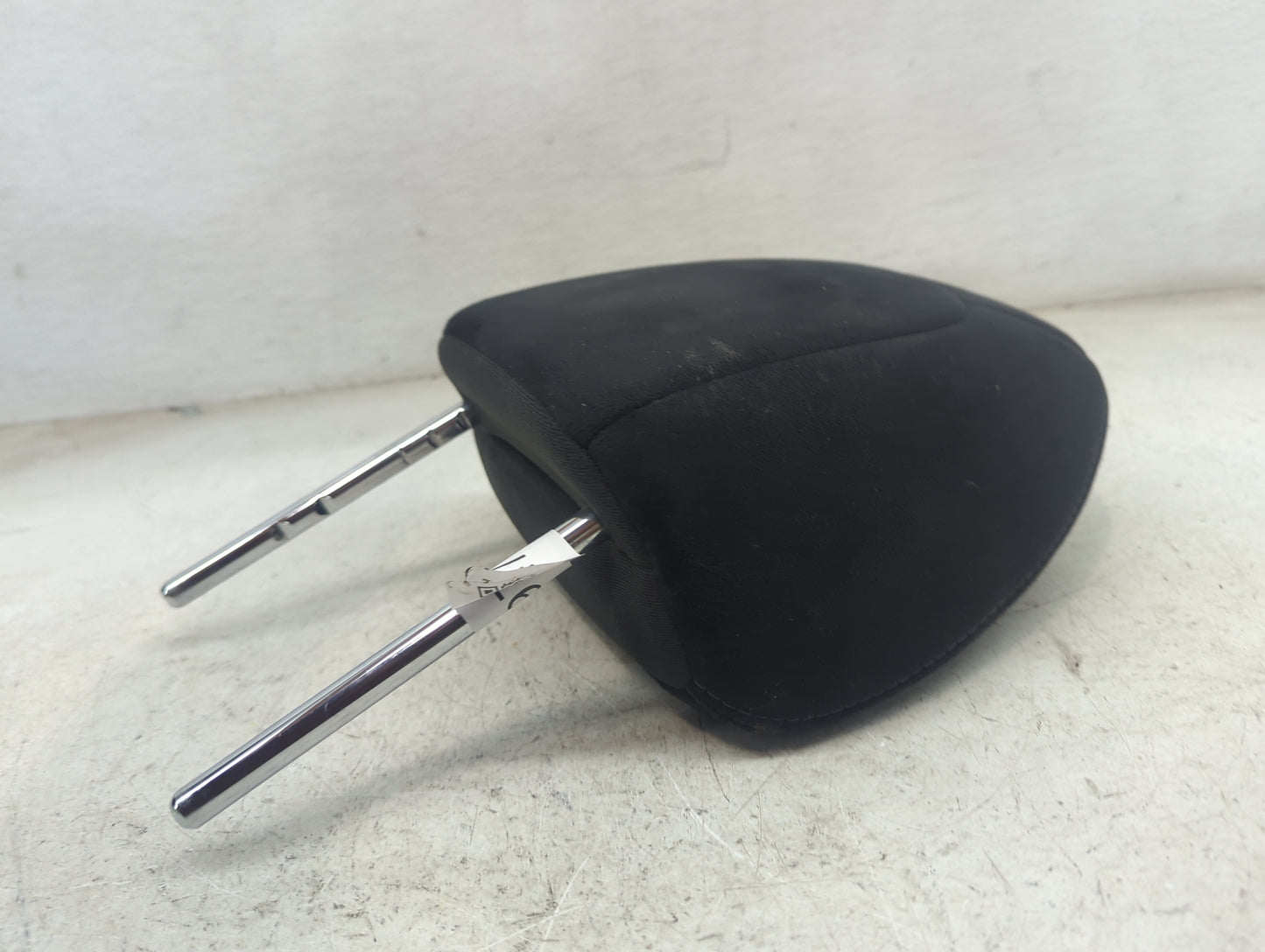 2016 Nissan Rogue Headrest Head Rest Front Driver Seat Black 1473497 - Oemusedautoparts1.com
