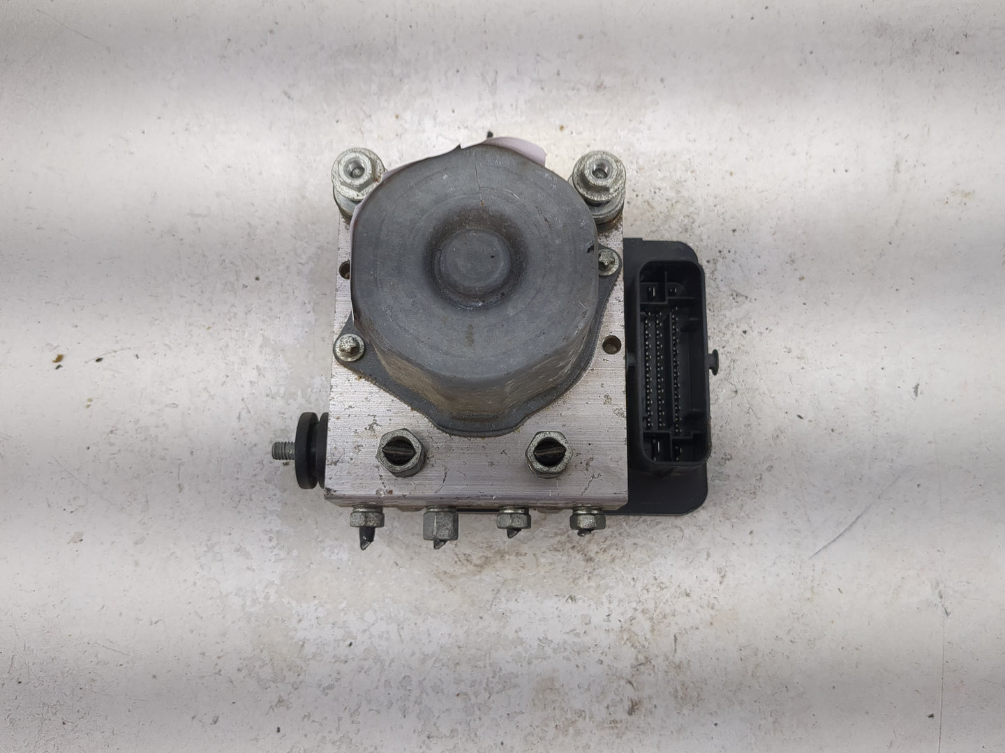 2016 Nissan Rogue ABS Pump Control Module Replacement P/N:47660 6FK4A 0265256231, 16060972/0001, 269 620 Fits OEM Used Auto 