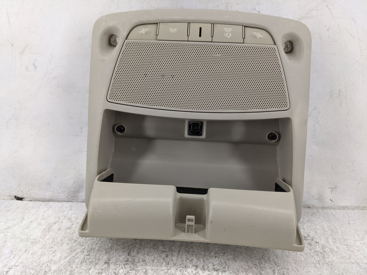 2016 Nissan Rogue Overhead Roof Console Tan 1478343 - Oemusedautoparts1.com