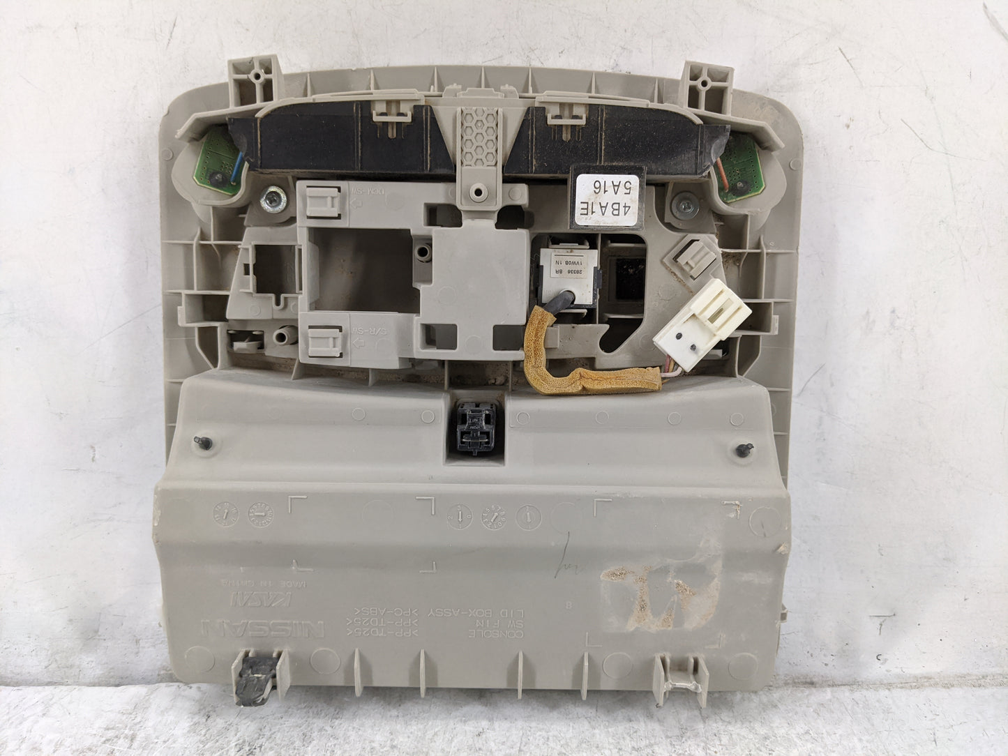 2016 Nissan Rogue Overhead Roof Console Tan 1478343 - Oemusedautoparts1.com