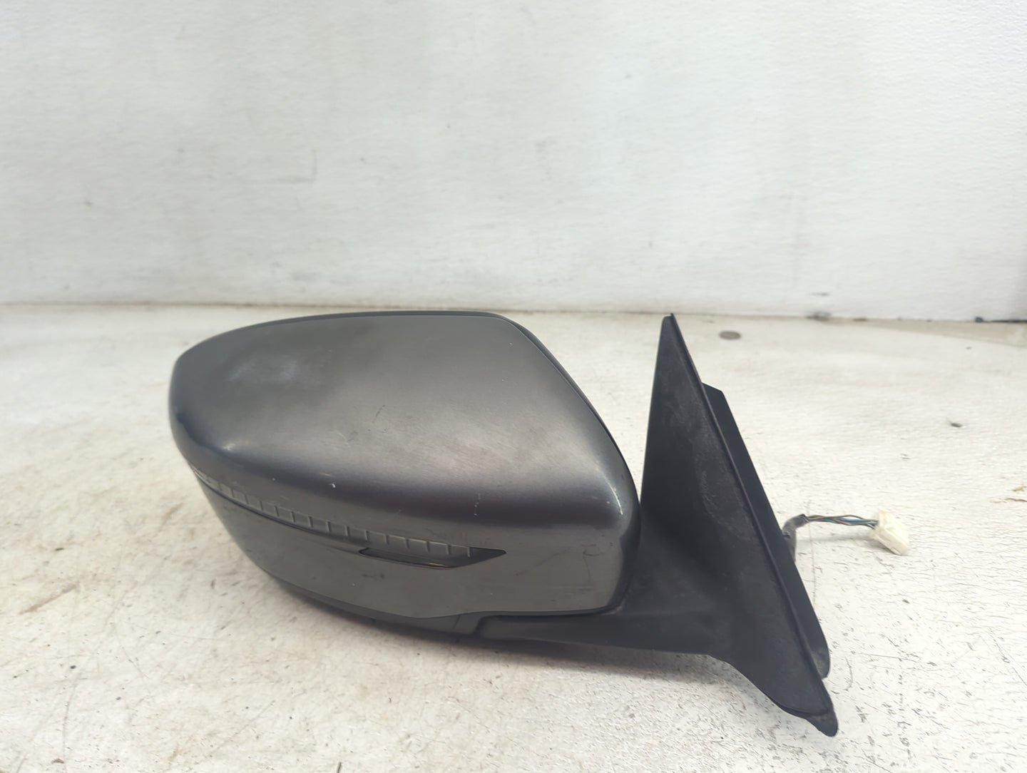 2016 Nissan Rogue Passenger Side View Mirror - Right Door Mirror OEM Used - Oemusedautoparts1.com