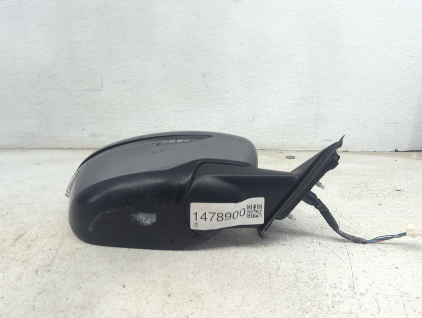 2016 Nissan Rogue Passenger Side View Mirror - Right Door Mirror OEM Used - Oemusedautoparts1.com