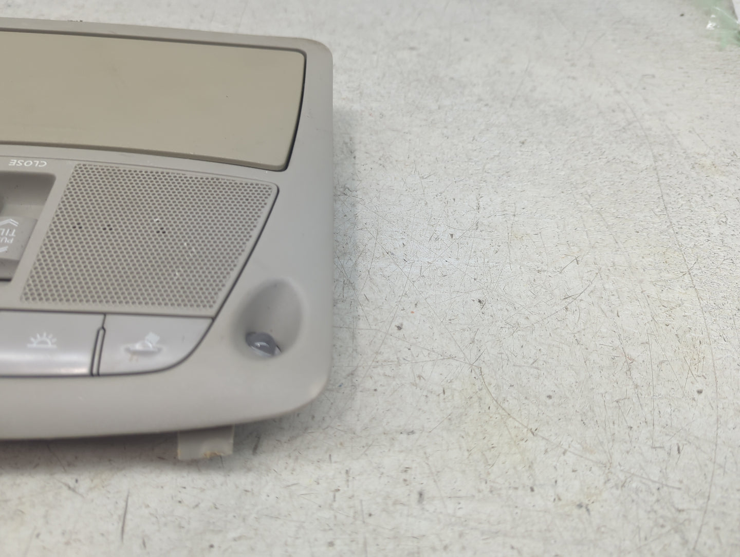 2016-2016 Nissan Rogue Overhead Roof Console Tan 1482853 - Oemusedautoparts1.com