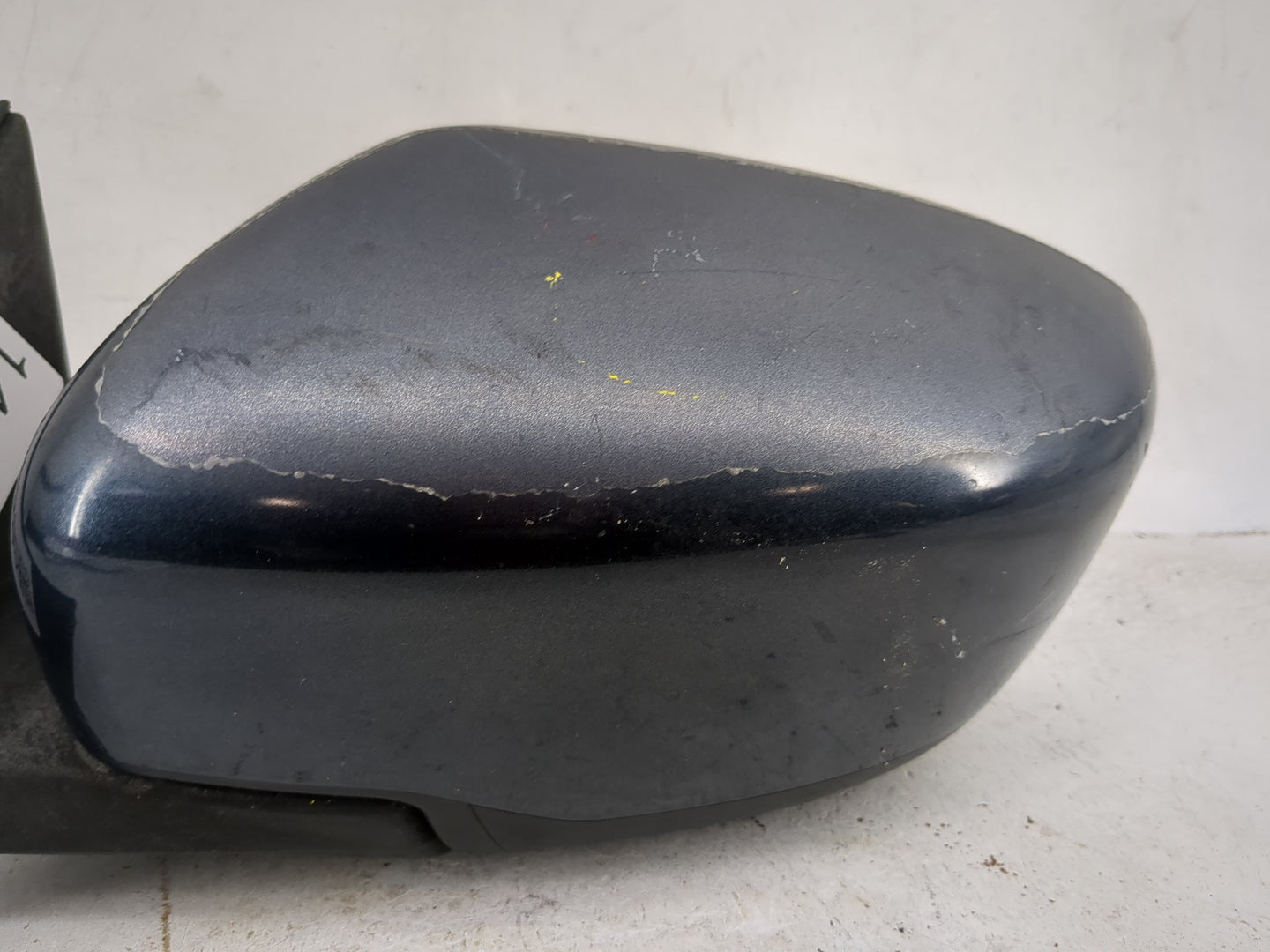 2016-2017 Nissan Rogue Driver Side View Mirror - Left Door Mirror OEM Used - Oemusedautoparts1.com